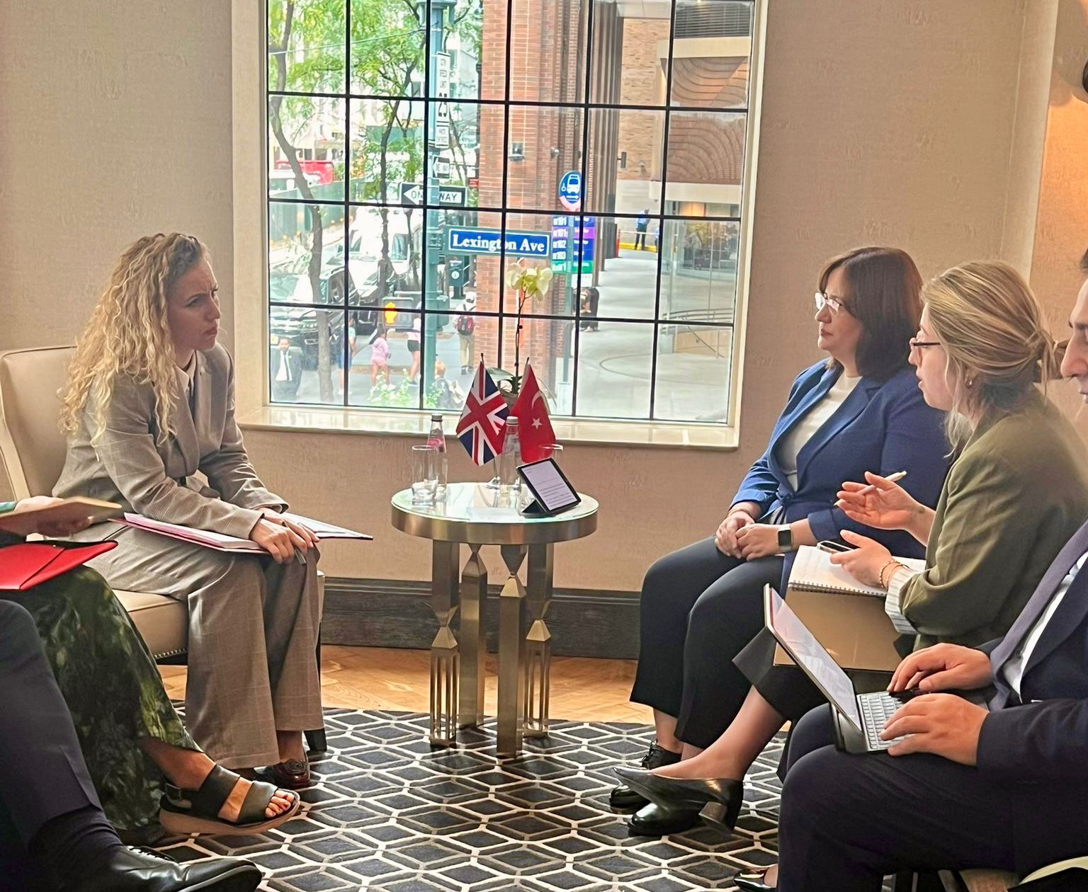 Deputy Minister Ms. Fatma Varank Met with UK Deputy Minister for Climate Ms. Katie White