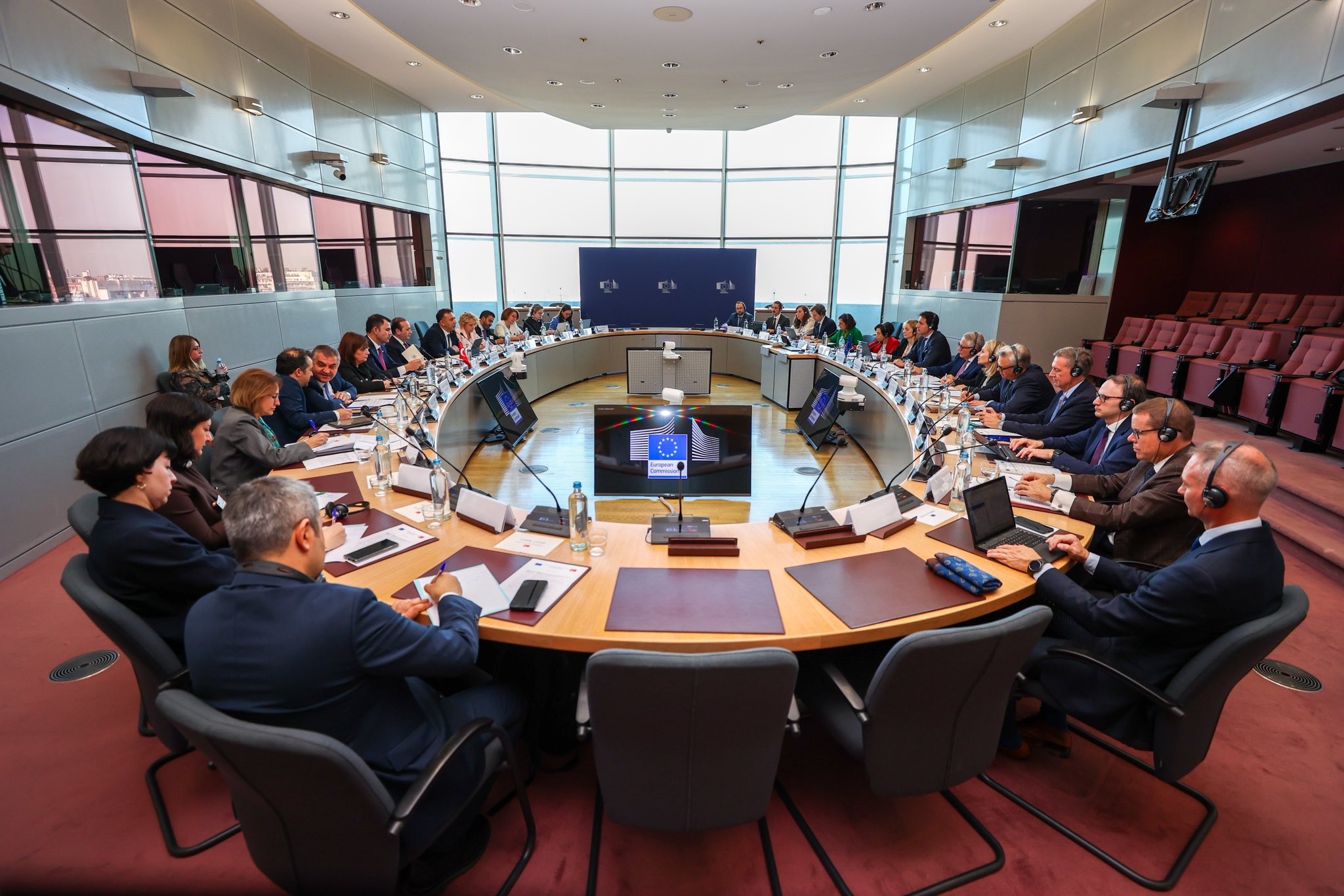 Our Minister Murat Kurum Met with the EU Climate Commissioner in Brussels