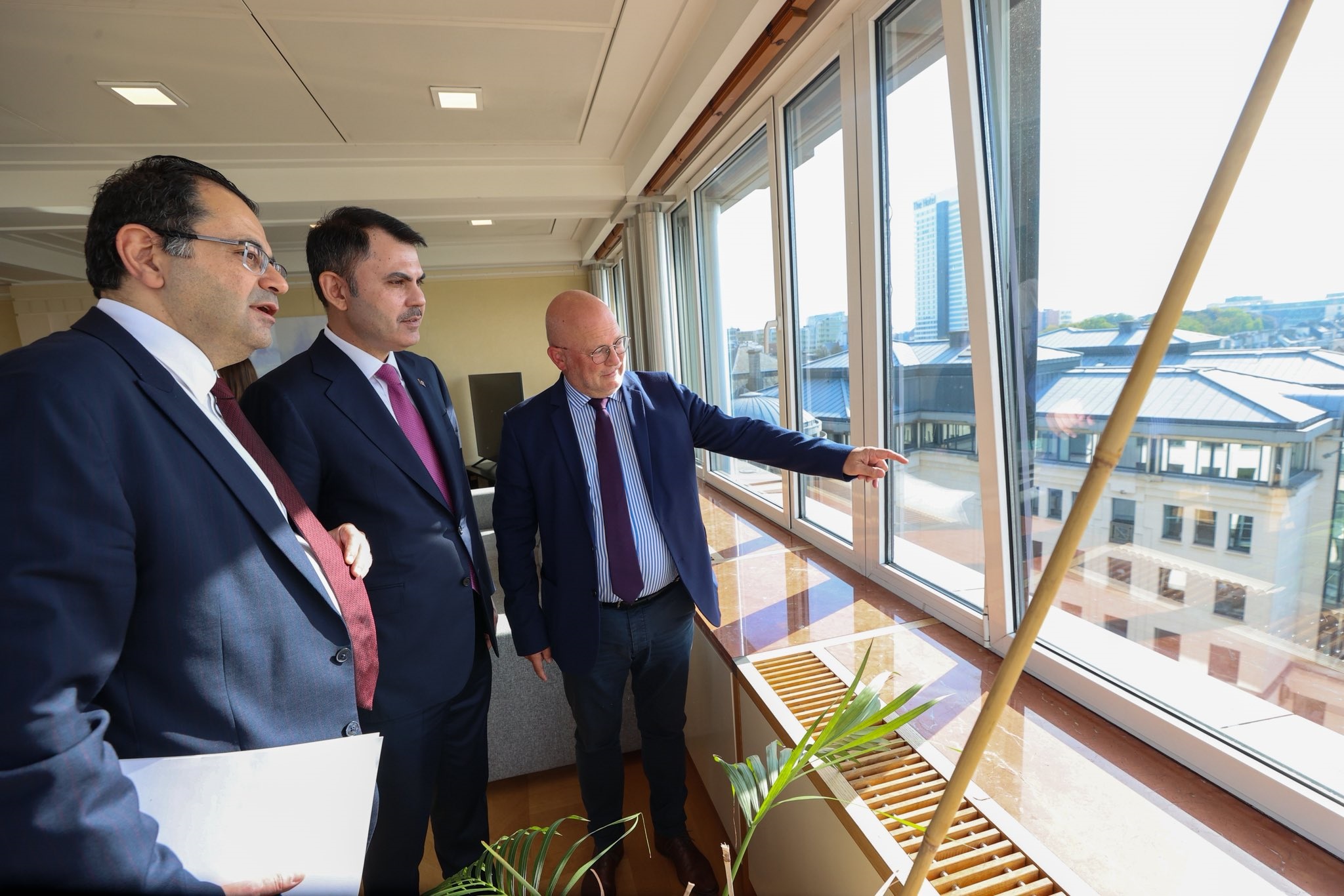 Our Minister Mr. Murat Kurum Meets with Belgian Minister of Mobility, Climate and Environmental Transition