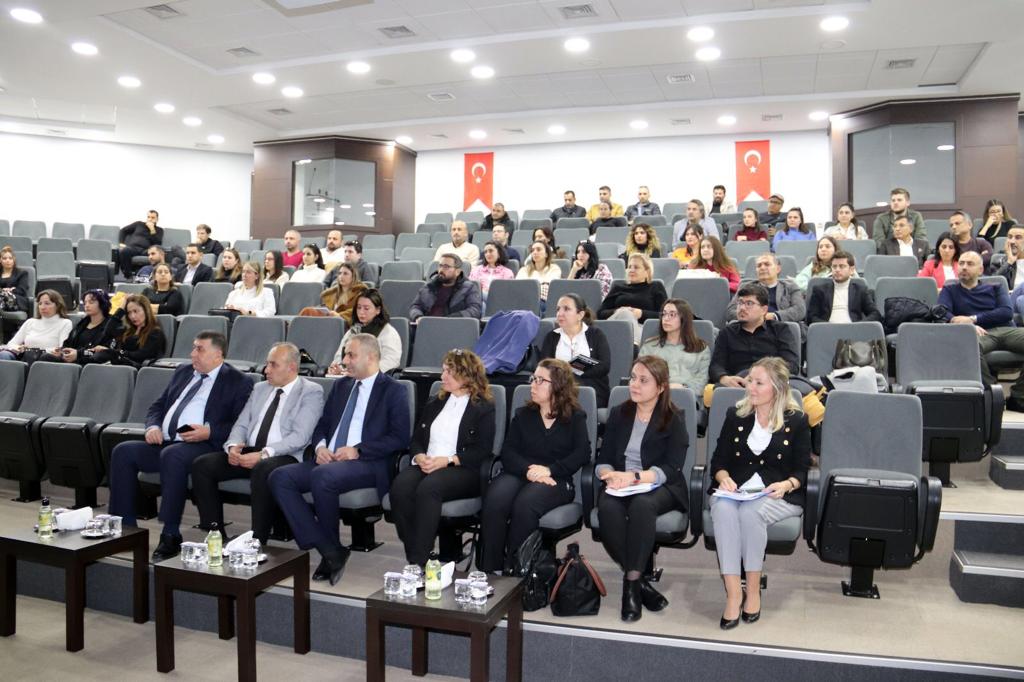 22 Aralık 2022 tarihinde Adana Sanayi Odasında “Çevre Mevzuatı Uygulamaları Bilgilendirme Semineri” düzenlenmiştir.