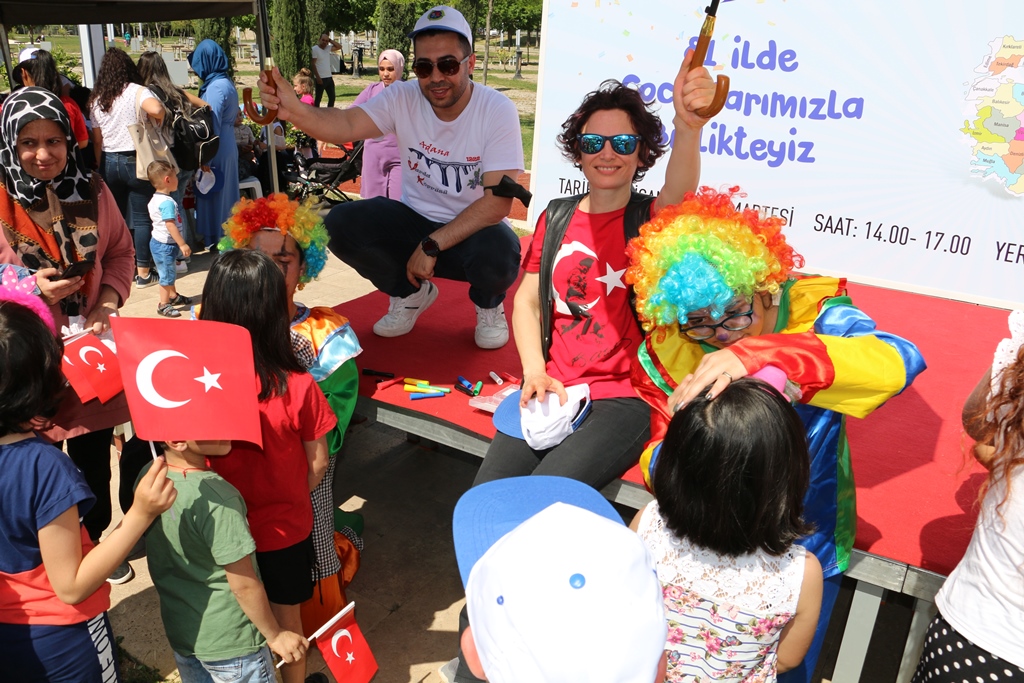 23 Nisan Ulusal Egemenlik ve Çocuk Bayramında Çevre ve Çocuk Şenliği Etkinlikleri Yapıldı.