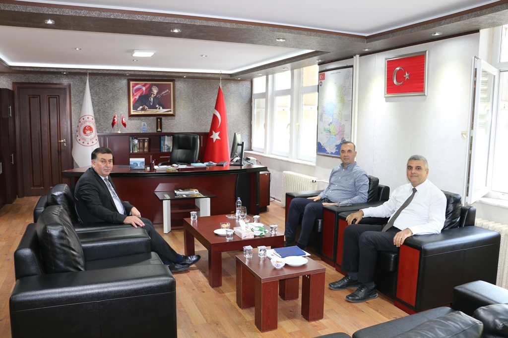 Adana Alparslan Türkeş Bilim ve Teknoloji Üniversitesi Rektörü Sayın Prof.Dr. Mehmet TÜMAY ve Rektör Yardımcısı Sayın Prof.Dr. Serkan TOKGÖZ İl Müdürlüğümüzü ziyaret ettiler.