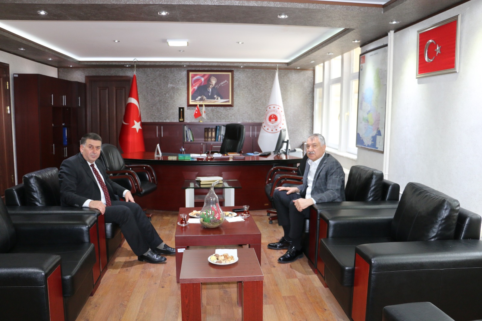 Büyükşehir Belediye Başkanı Zeydan KARALAR�dan ziyaret