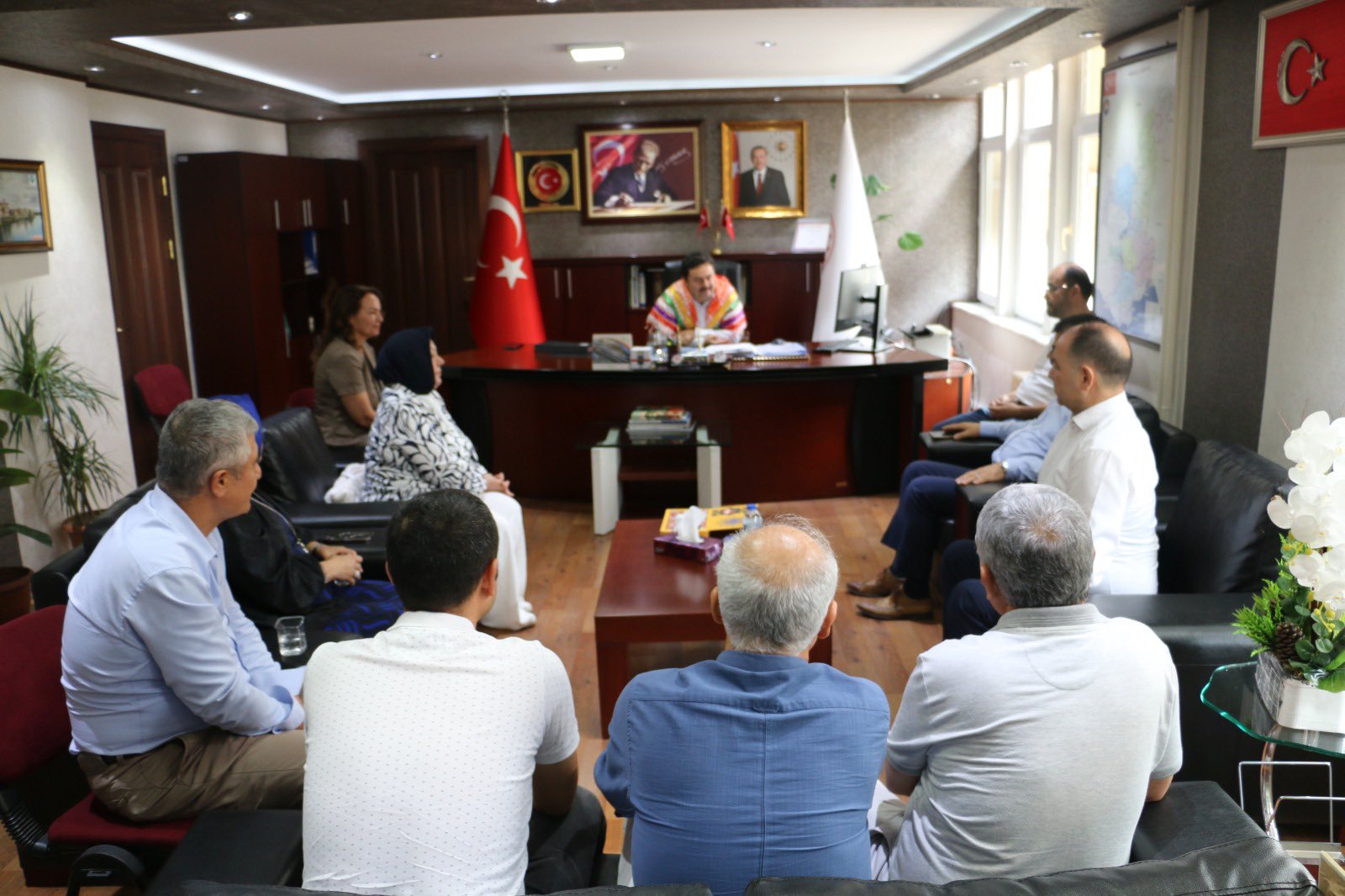 Türkmen Derneği Başkan ve üyeleri, İl Müdürümüz Sayın Hasan ALAN ı ziyaret ettiler