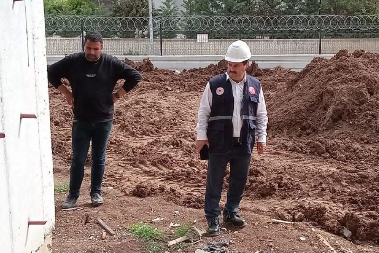 Yapı denetim şube olarak 29 Mart Cuma günü proğramlı şantiye denetimlerimiz yine İl Müdürümüz Sayın Hasan ALAN eşliğinde tamamlanmıştır.