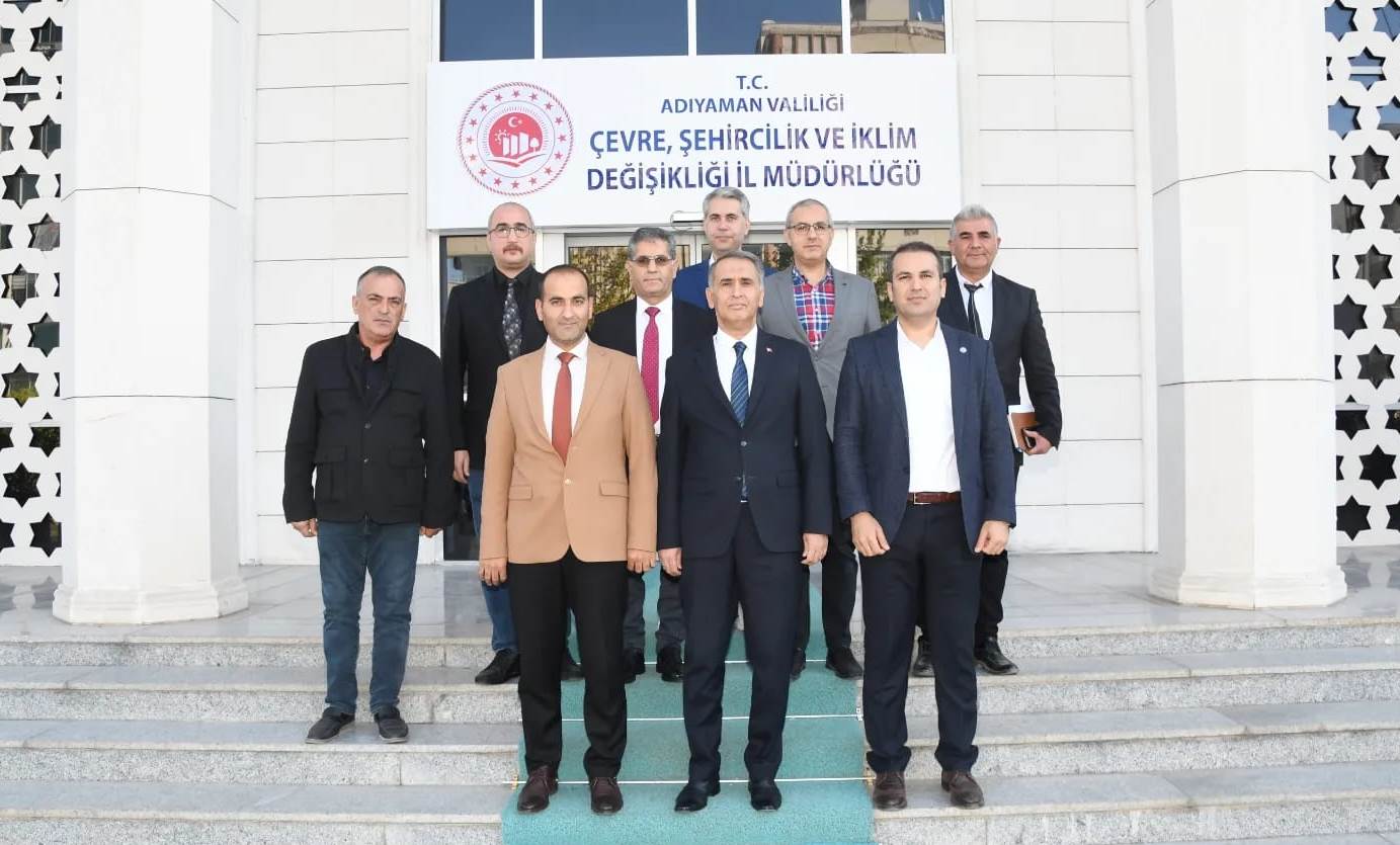 Sayın Valimiz Mahmut ÇUHADAR, İl Müdürümüz Faysal ERKEZEN'e hayırlı olsun ziyaretinde bulundu.