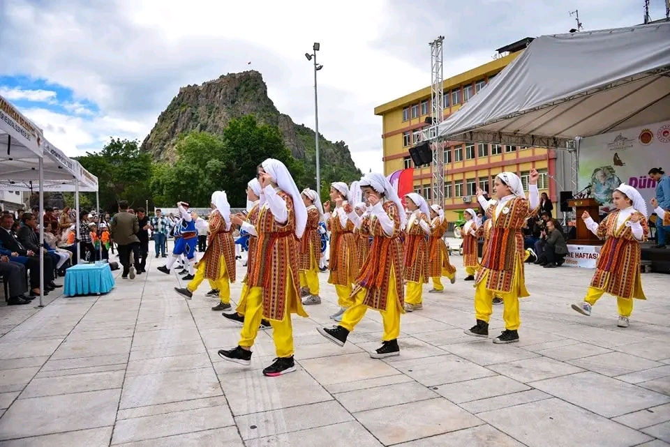 5-9 Haziran'23 Türkiye Çevre Haftası Akarçay ve Zafer Meydanında Yapılan Etkinliklerle Kutlandı.