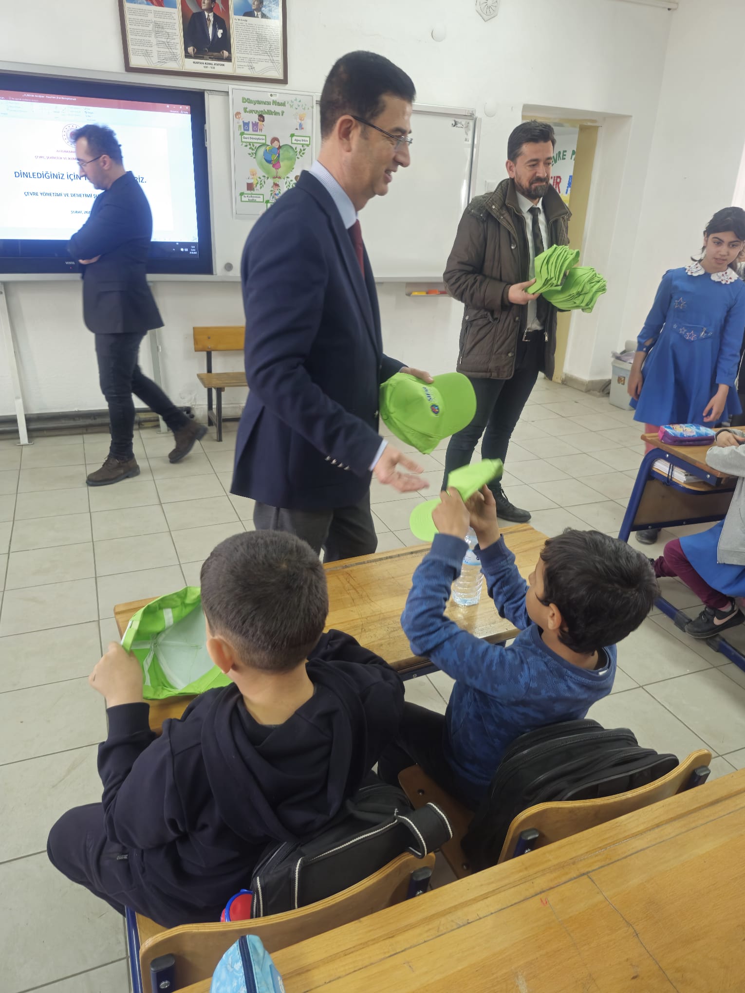 AFSÜ Öğrencileri ile Birlikte Çevre ve Sıfır Atık Etkinliği Düzenlendi.