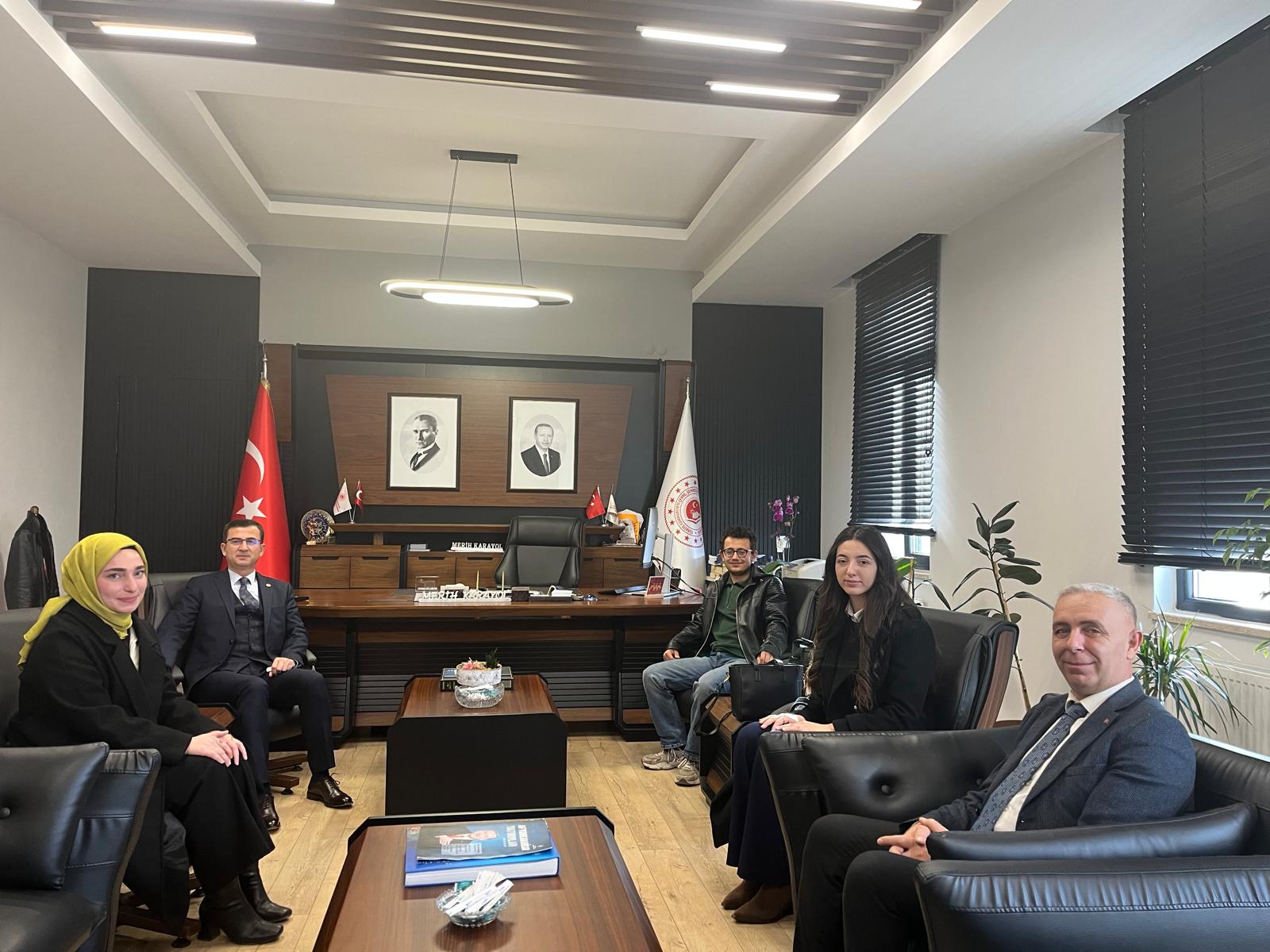 Afyon Kocatepe Üniversitesi Şehir ve İklim Topluluğu Öğrencileri ve İklim Elçimizden İl Müdürlüğümüze Ziyaret