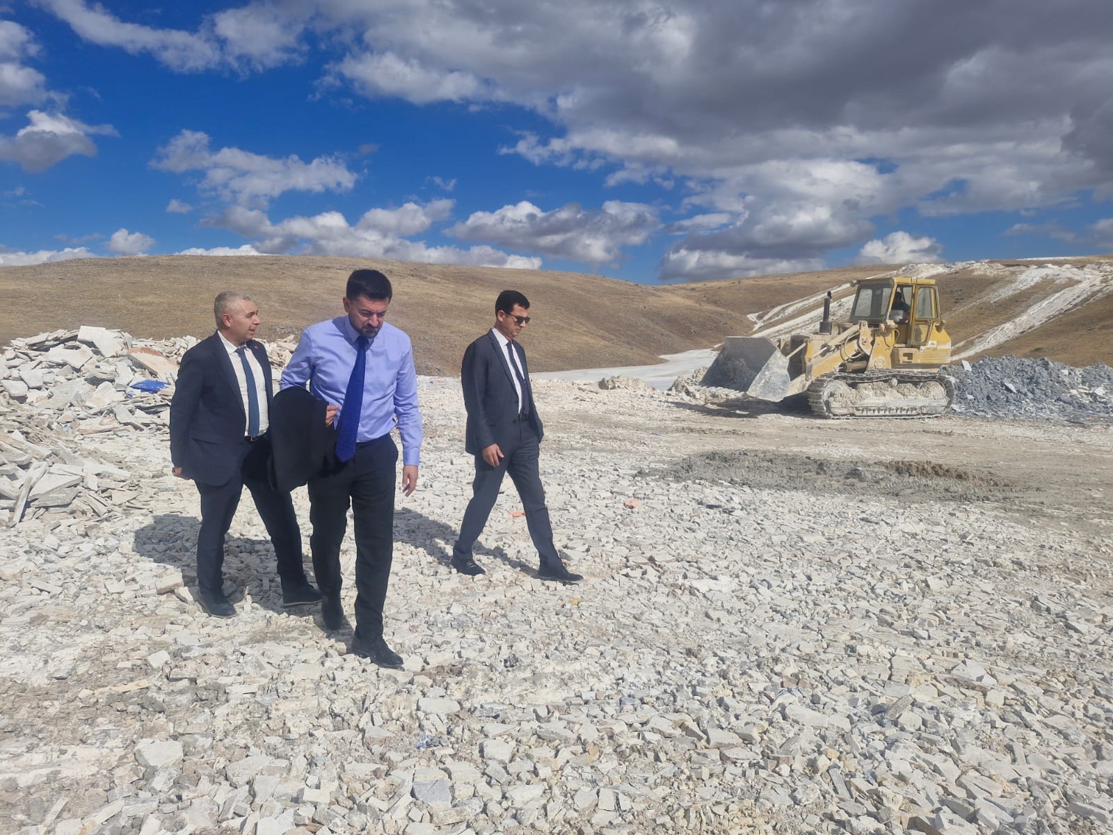 İl Müdürümüz İscehisar Mermer Atık Sahasında İncelemelerde Bulundu