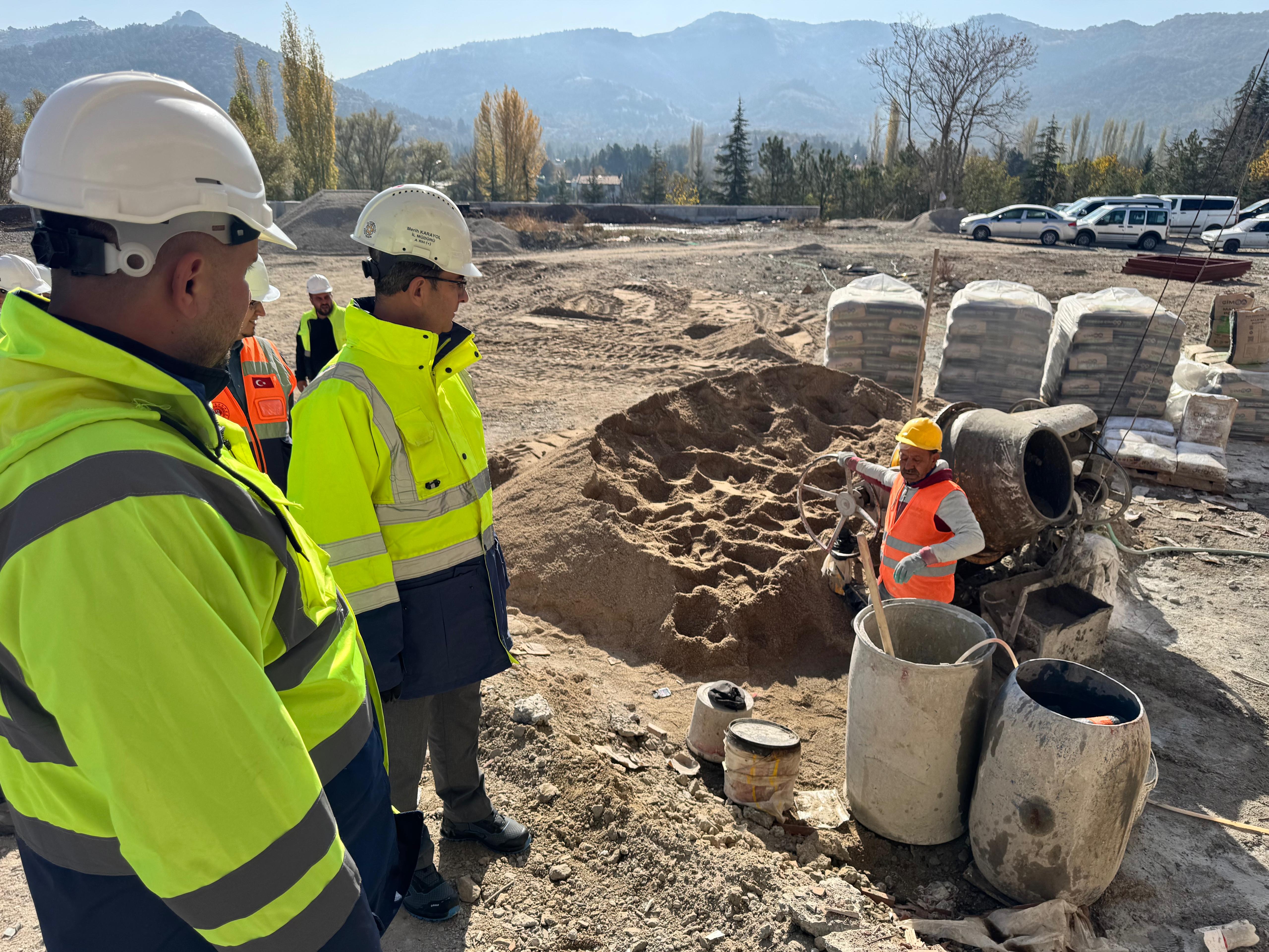 İl Müdürümüz ve Müdürlüğümüz  Yapım İşleri Kontrol Heyeti İncelemelerde Bulundu