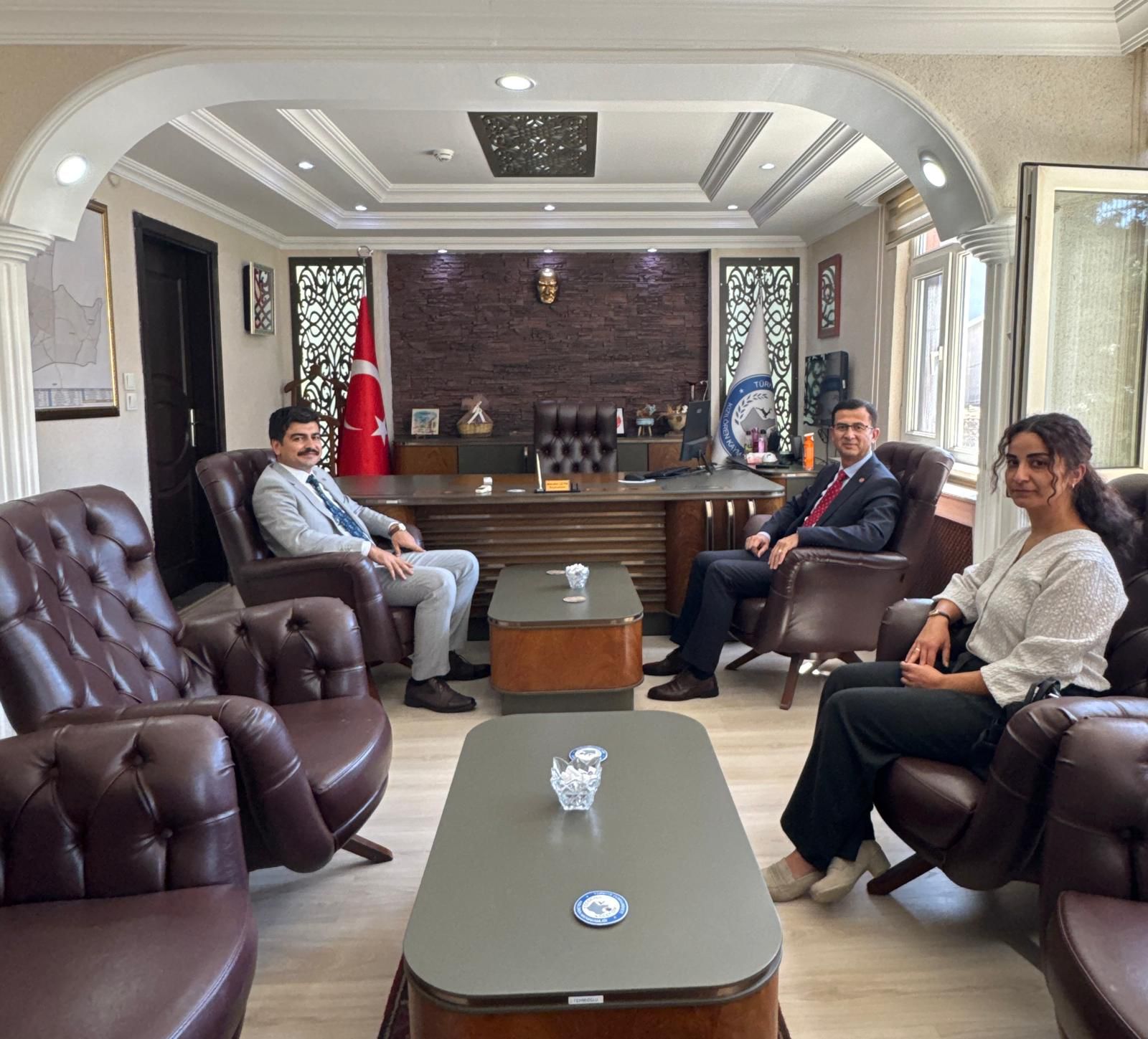 İl Müdürümüzden Kızılören Kaymakamına Ziyaret