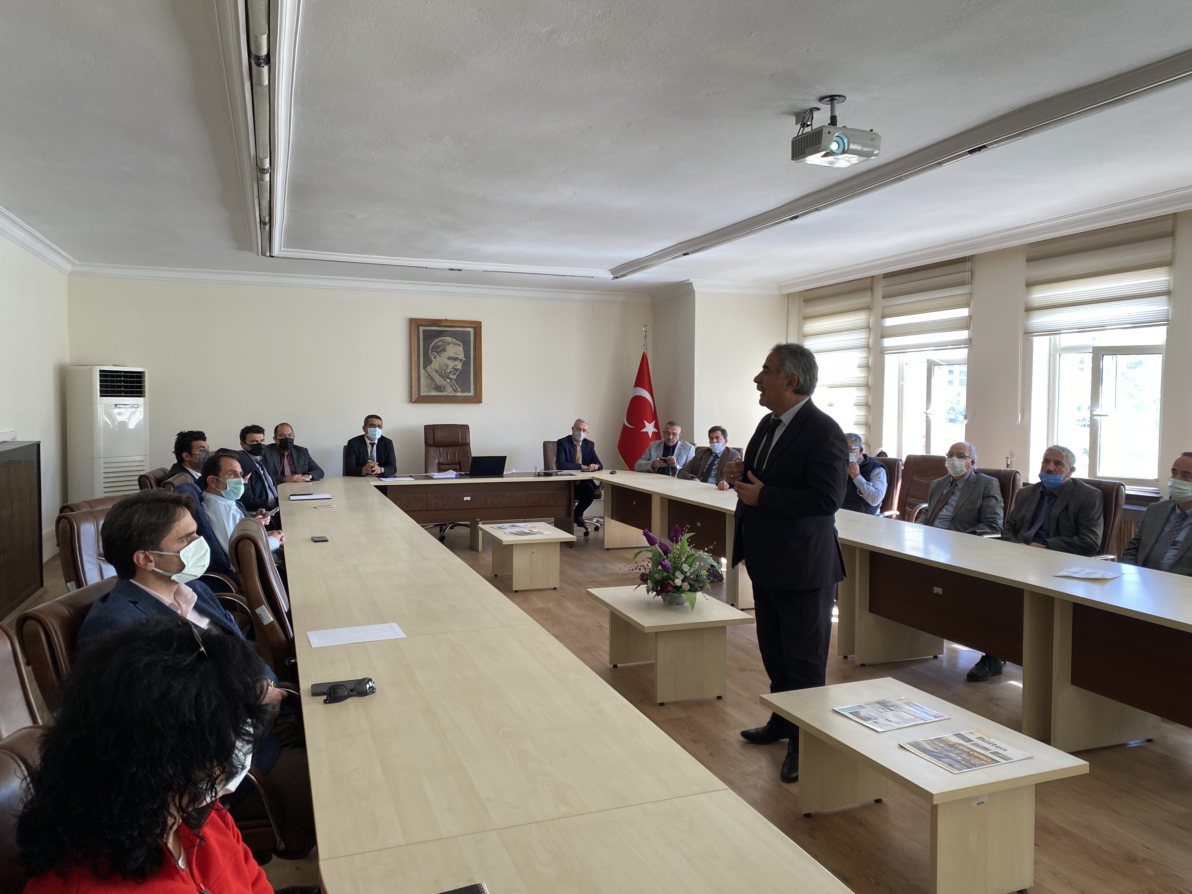 Kamu Görevlileri Etik Davranış İlke ve Kuralları, Etkili İletişim, İç Kontrol, Risk Yönetimi ve İç Denetim Semineri Müdürlüğümüzde Düzenlendi.