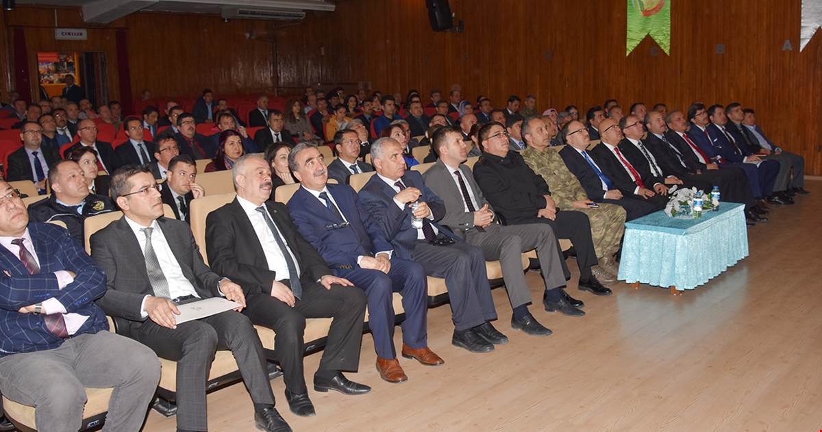 Sıfır Atık Projesi Tanıtım Toplantısı Sayın Valimiz Mustafa TUTULMAZ’ın Başkanlığında Yapıldı