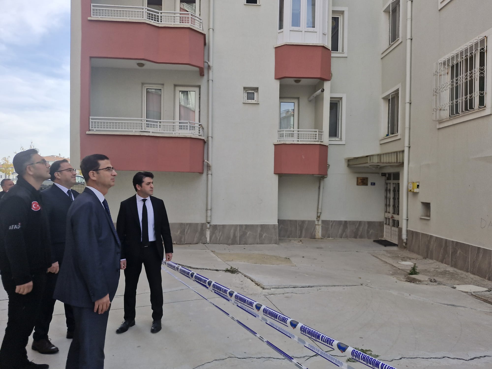 Tahliye Edilen Riskli Binada İnceleme