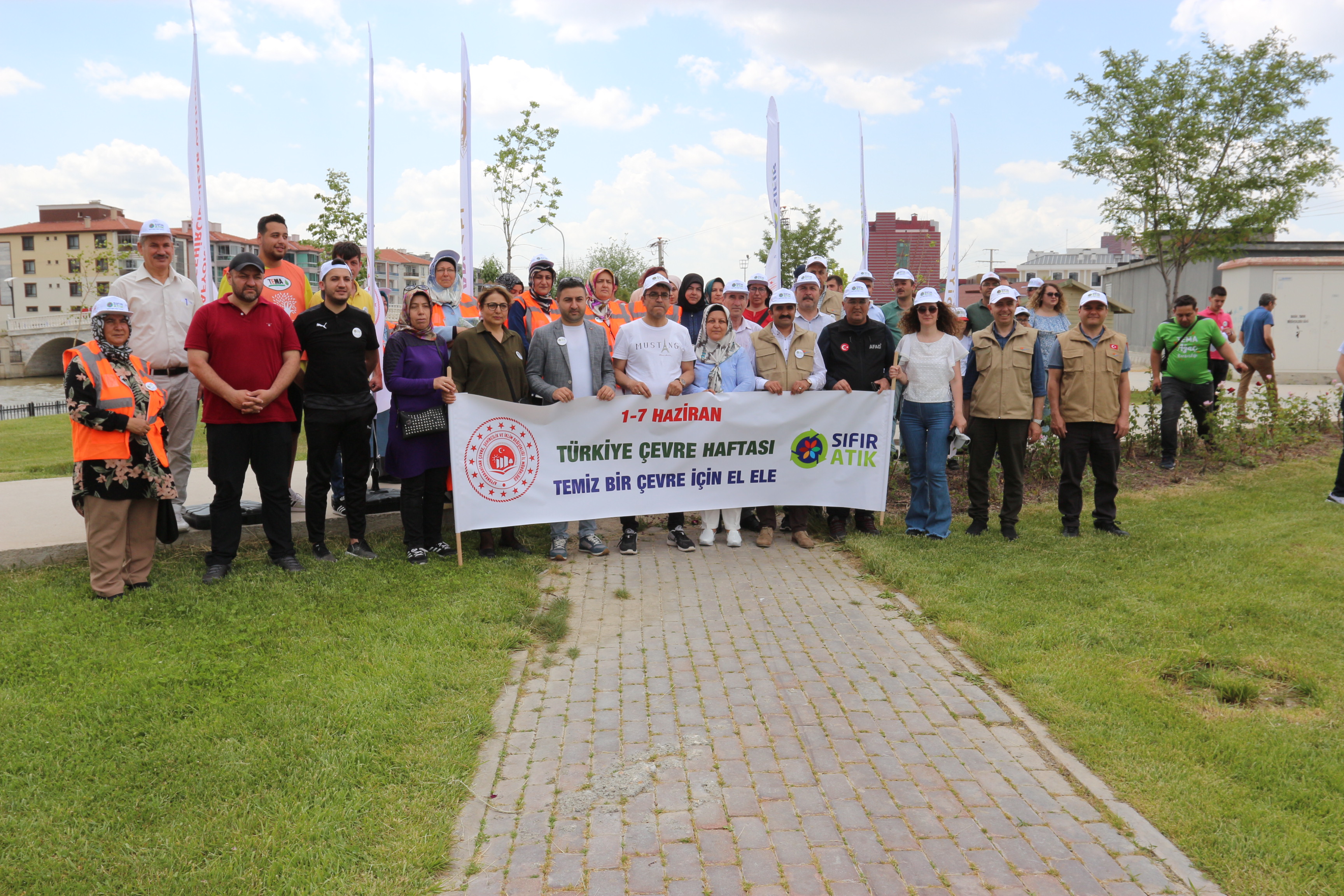 Türkiye Çevre Haftası kapsamında 81 İlimiz ile Eş Zamanlı Olarak Akarçay Kültür Parkta 