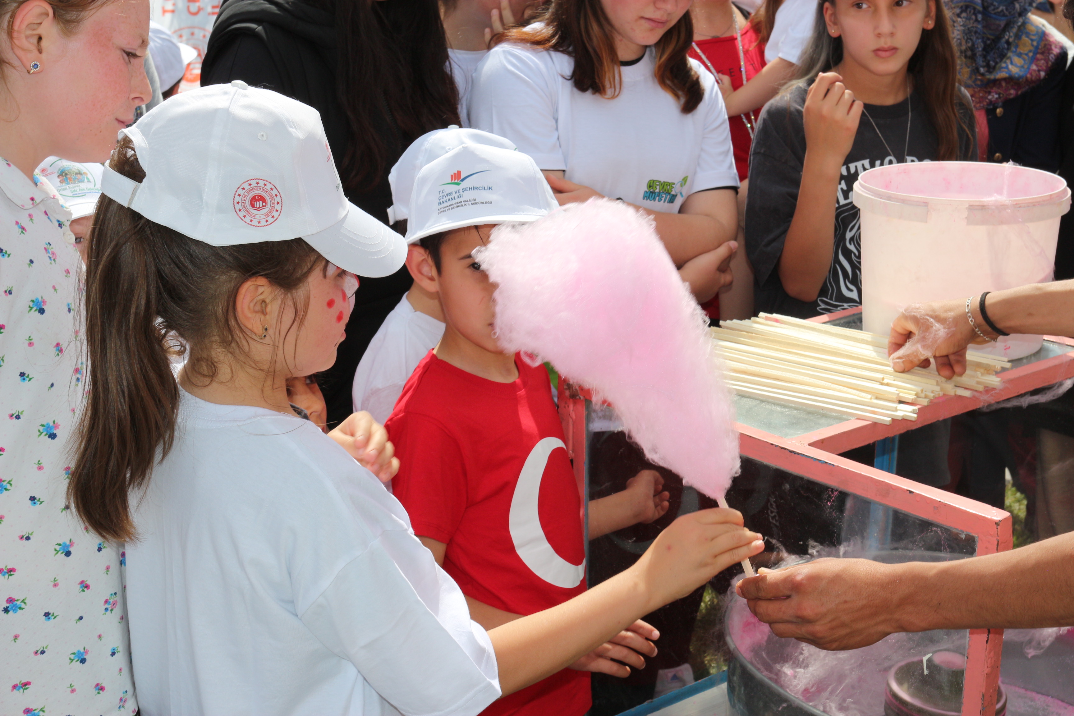 TÜRKİYE ÇEVRE HAFTASI KAPSAMINDA ÇEVRE MÜFETTİŞİ ÇOÇUKLARIMIZ “ÇEVRE MÜFETTİŞLERİ ETKİNLİĞİNDE” AFYONKARAHİSAR’DA BULUŞTU