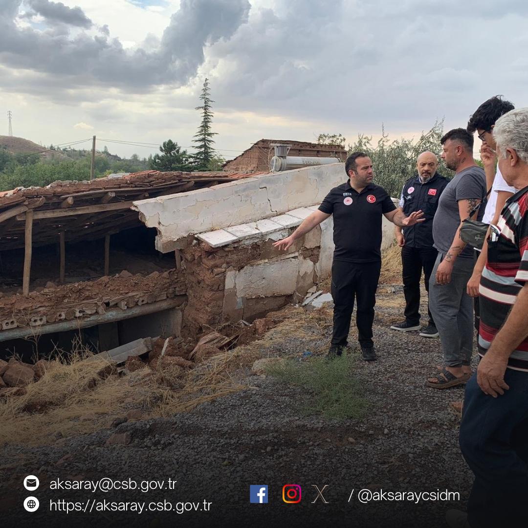 Aksaray'da dün akşam yaşanan aşırı yağış sonrası hasar gören yapılarda Müdürlüğümüz personeli tarafından…