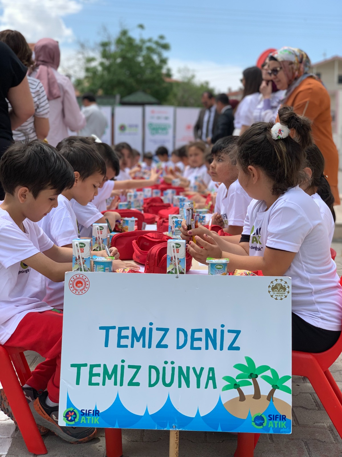 Bu yıl “Dünya Çevre Günü” etkinlikleri 29-30 Mayıs’ta İlimizde “Plastik Kirliliği ile Mücadele” teması ve “Çevrene İyi Bak” sloganıyla kutlanıyor.