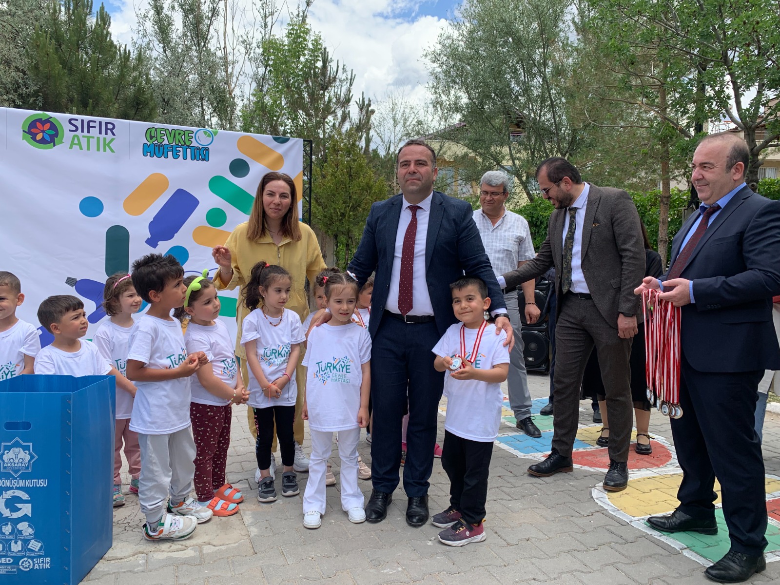 Bu yıl “Dünya Çevre Günü” etkinlikleri 29-30 Mayıs’ta İlimizde “Plastik Kirliliği ile Mücadele” teması ve “Çevrene İyi Bak” sloganıyla kutlanıyor.