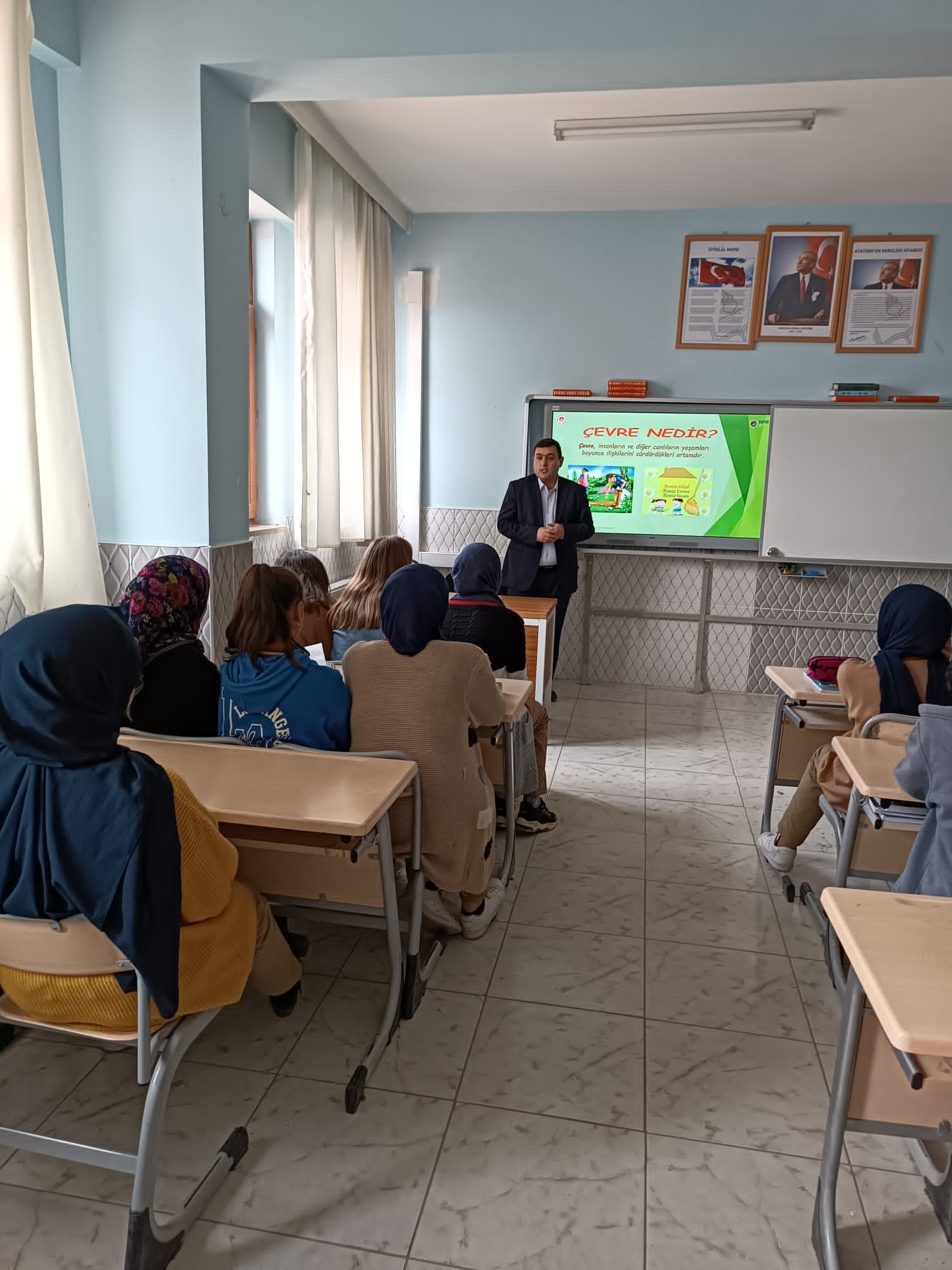 Güzelyurt İlçemize Bağlı Beldelerde ki Okullarda Çevre Farkındalığı Eğitimi Müdürlüğümüz Personeli Tarafından Verilmiştir