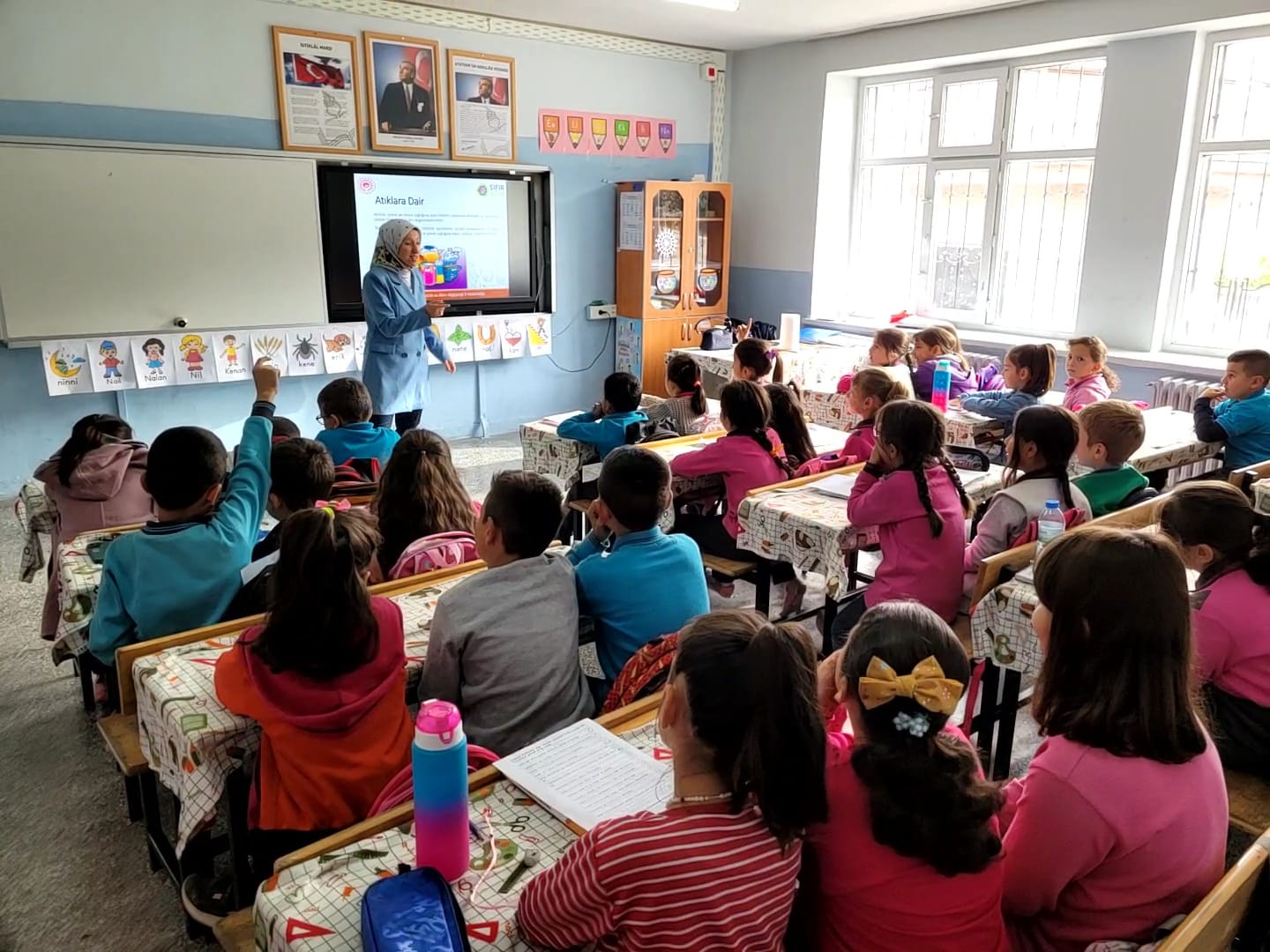 Güzelyurt İlçemize Bağlı  Ihlara Beldesinde ki Okullarda Çevre Farkındalığı Eğitimi Müdürlüğümüz Personeli Tarafından Verilmiştir