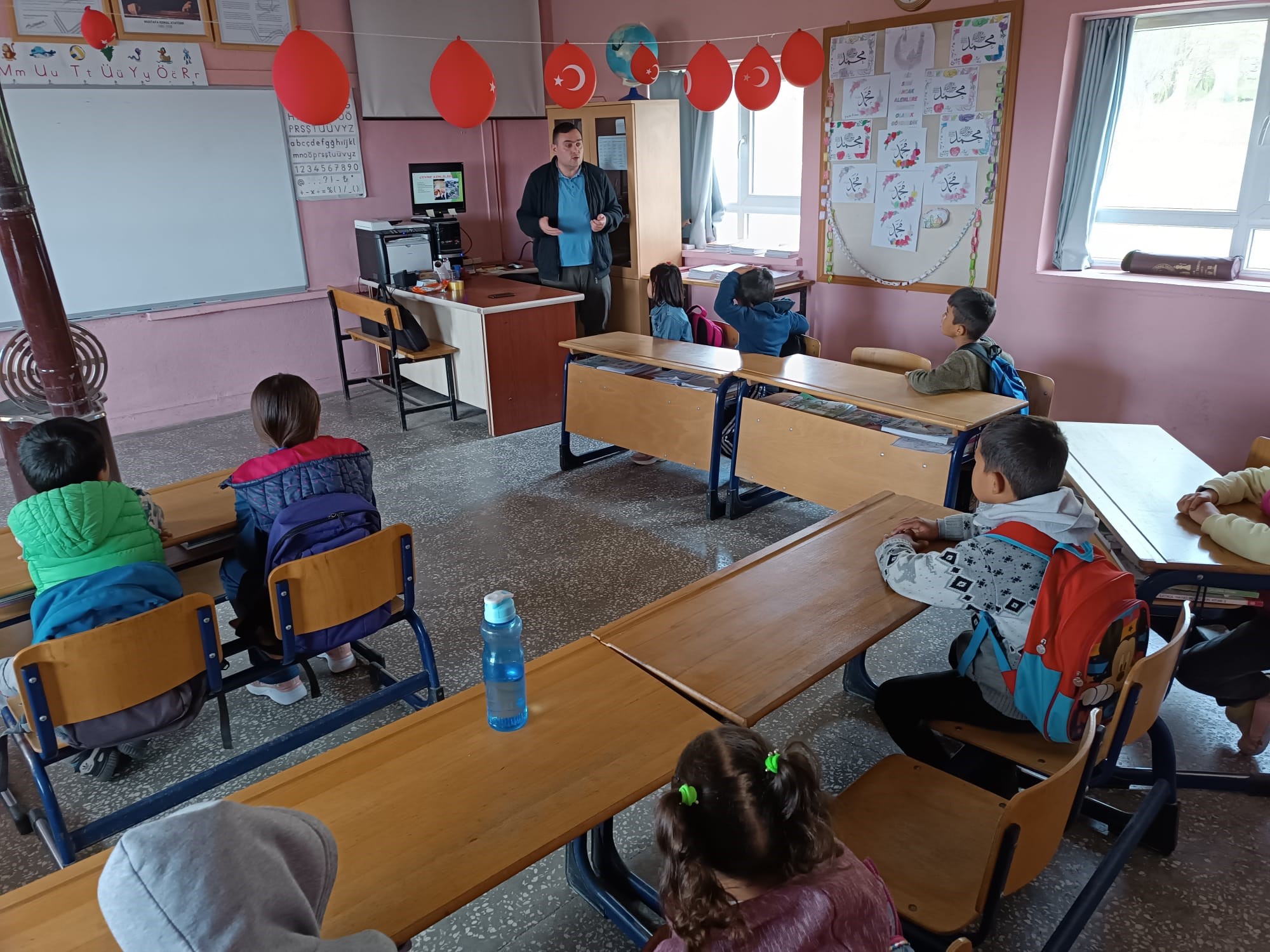 Ortaköy İlçemize Bağlı Beldelerde ki Okullarda Çevre Farkındalığı Eğitimi Müdürlüğümüz Personeli Tarafından Verilmiştir