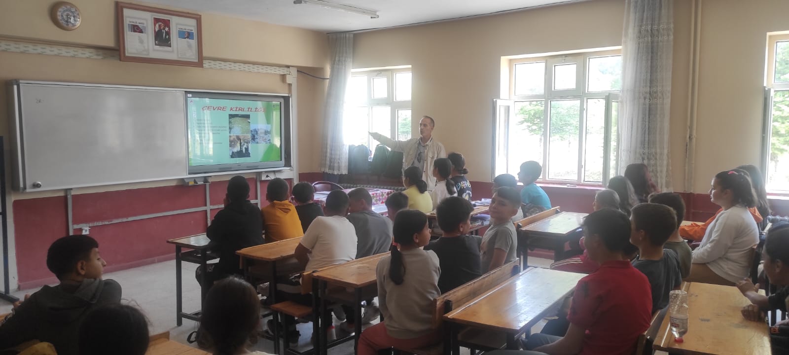 Ortaköy İlçemize Bağlı Beldelerde ki Okullarda Çevre Farkındalığı Eğitimi Müdürlüğümüz Personeli Tarafından Verilmiştir