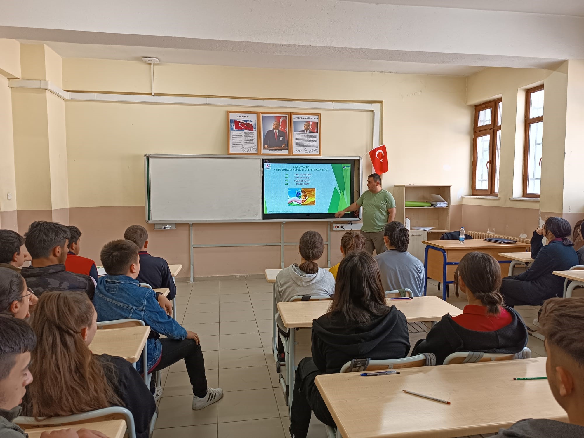 Sarıyahşi ve Ortaköy  İlçelerimize Bağlı Beldelerde ki Okullarda Çevre Farkındalığı Eğitimi Müdürlüğümüz Personeli Tarafından Verilmiştir