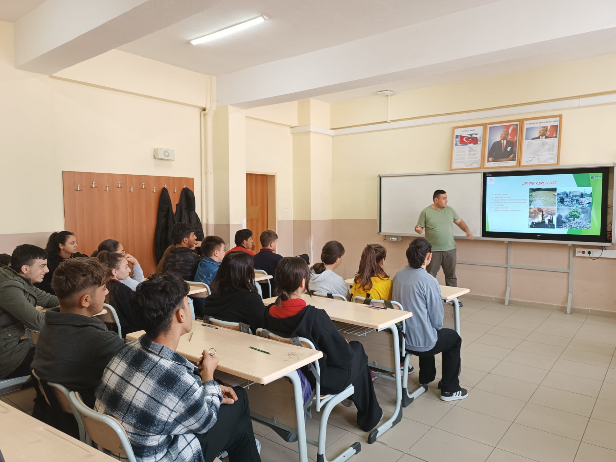 Sarıyahşi ve Ortaköy  İlçelerimize Bağlı Beldelerde ki Okullarda Çevre Farkındalığı Eğitimi Müdürlüğümüz Personeli Tarafından Verilmiştir