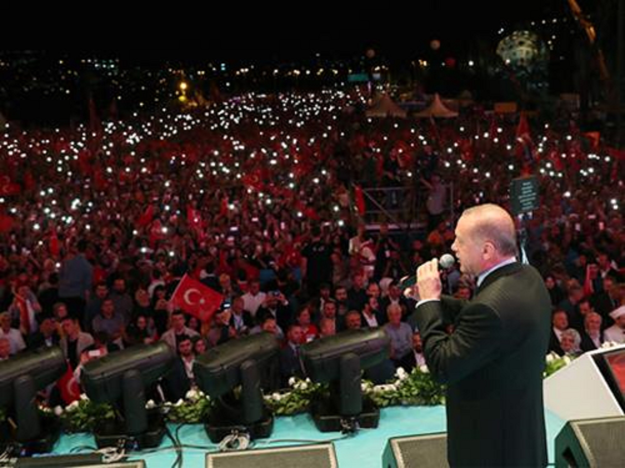 “15 Temmuz, Türk Milleti’nin yeniden dirilişinin ve şahlanışının adıdır”