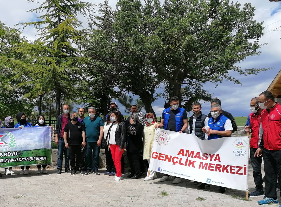 5 Haziran Dünya Çevre Günü Etkinlik Kapsamında, Lokman Hekimde Doğa Temizliği Yapıldı.