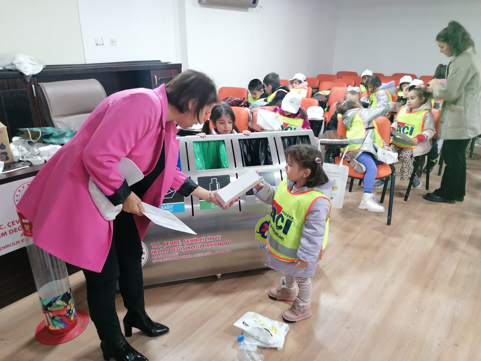 Amasya Açı Eğitim Kurumları Anaokulu Öğrencilerine Çevre Müfettişi Unvanı Verildi.