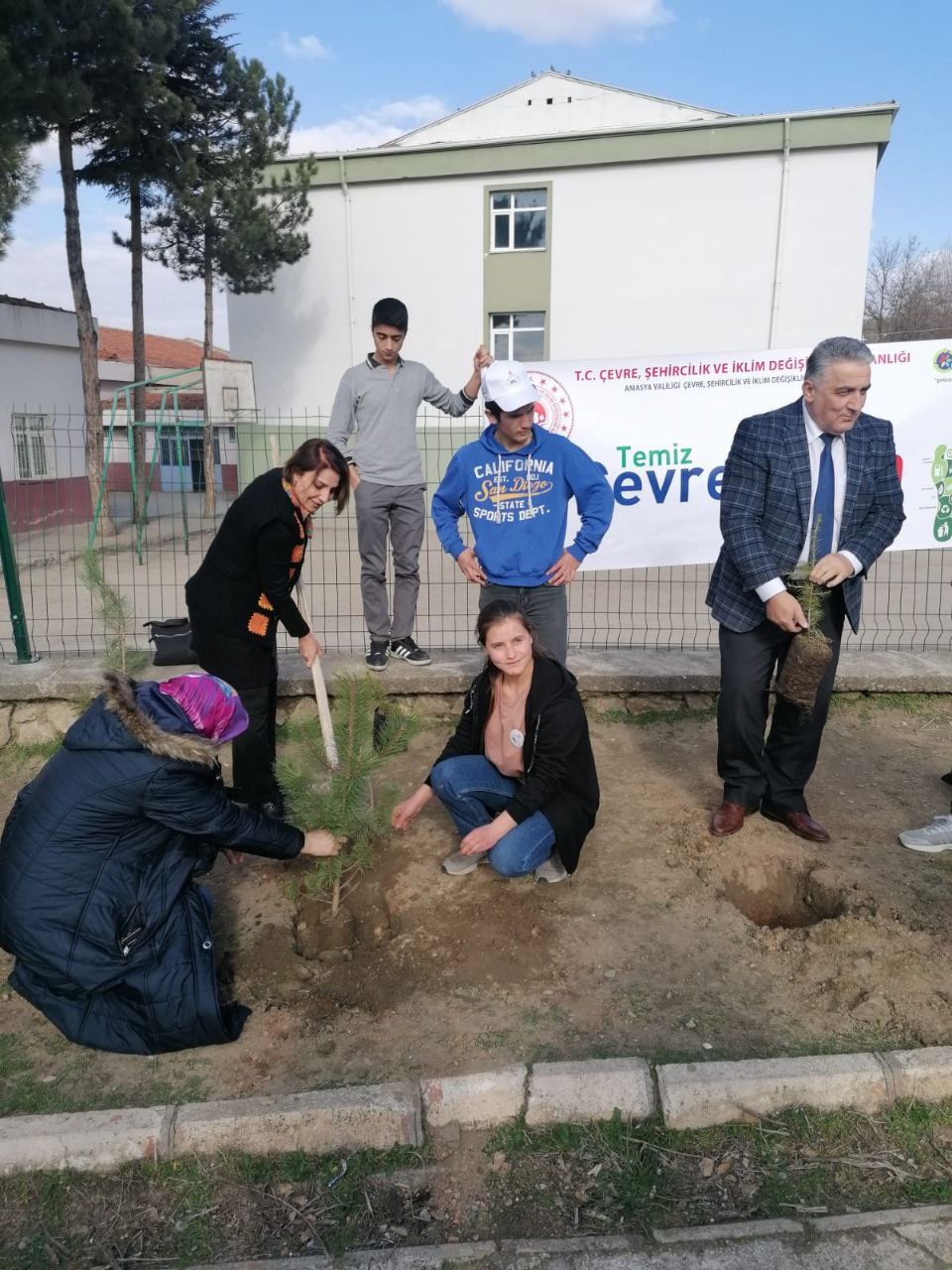 Amasya Aydınca Şehit Recep Bodur Çok Programlı Anadolu Lisesi’ de Sıfır Atık ve İklim Değişikliği Semineri Yapıldı.