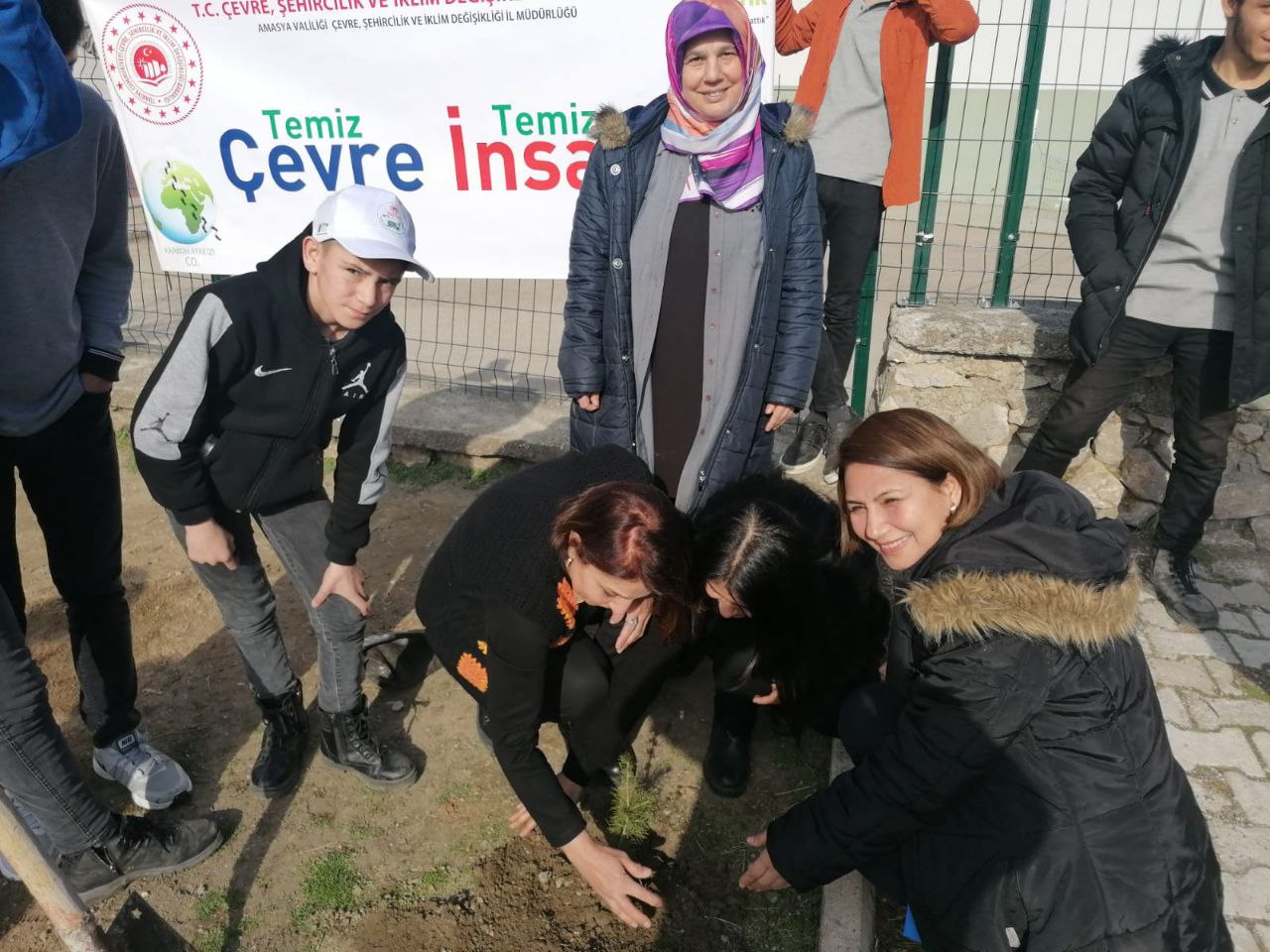 Amasya Aydınca Şehit Recep Bodur Çok Programlı Anadolu Lisesi’ de Sıfır Atık ve İklim Değişikliği Semineri Yapıldı.