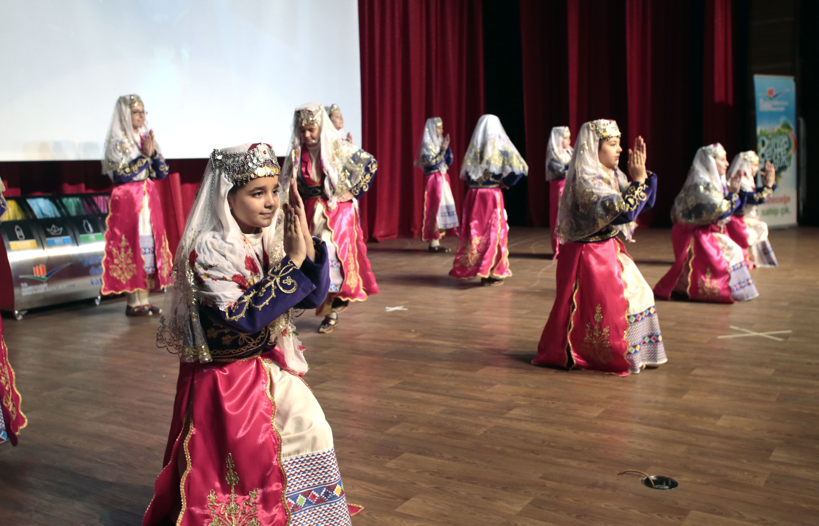 Dünya Çevre Günü Belediye Kültür Merkezi Kutlamaları ve Ödül Töreni