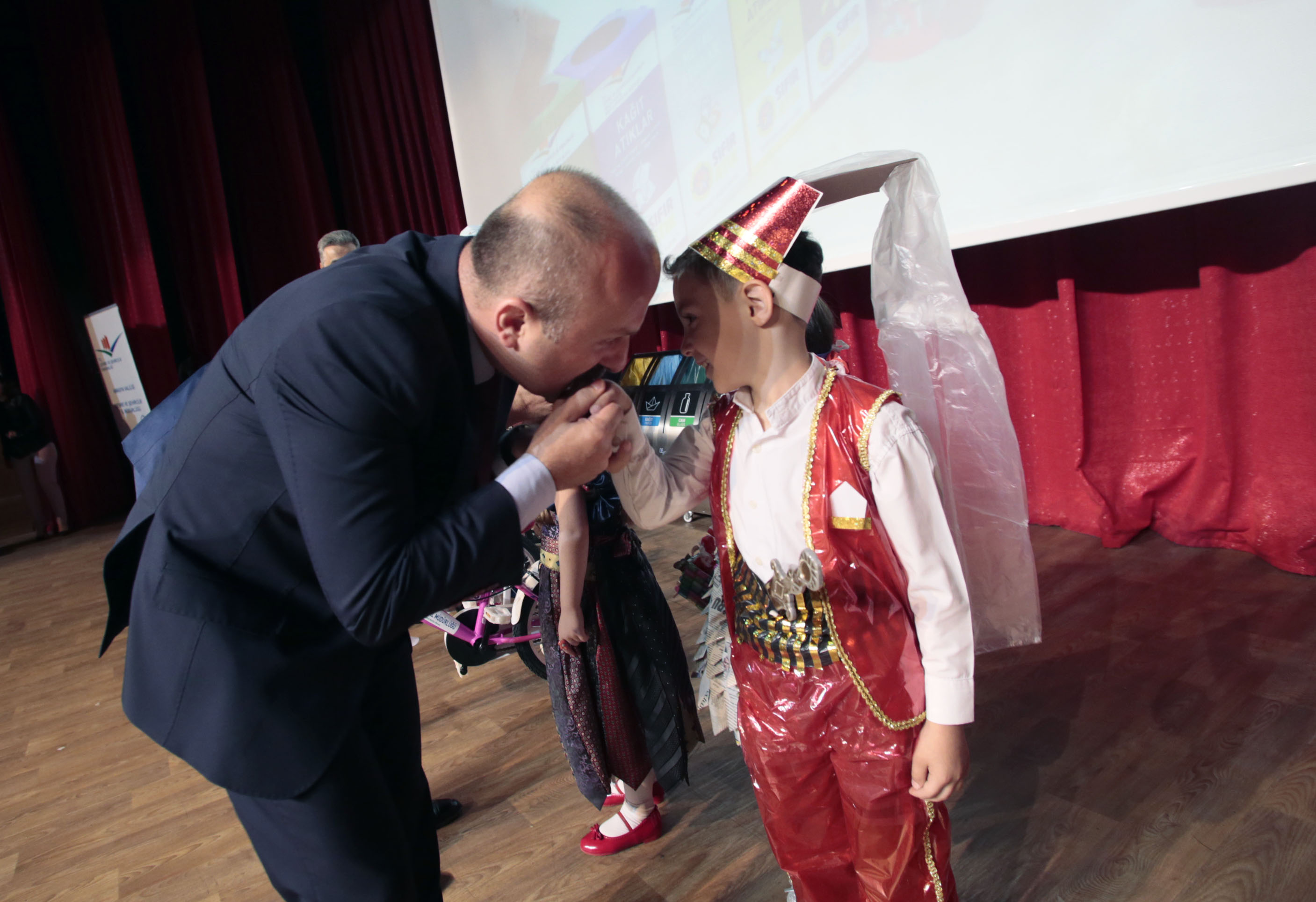 Dünya Çevre Günü Belediye Kültür Merkezi Kutlamaları ve Ödül Töreni