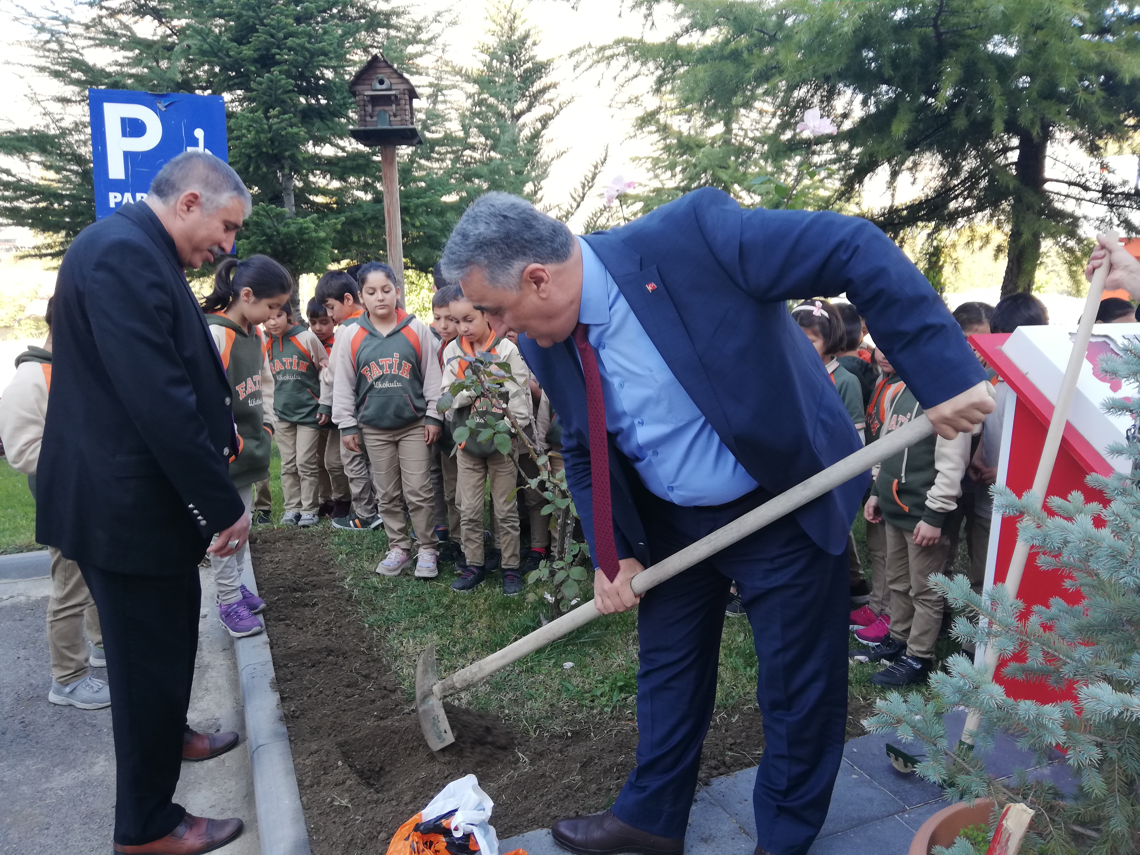 Fatih İlkokulu, Sıfır Atık ve Endemik Bitki Ters Lale