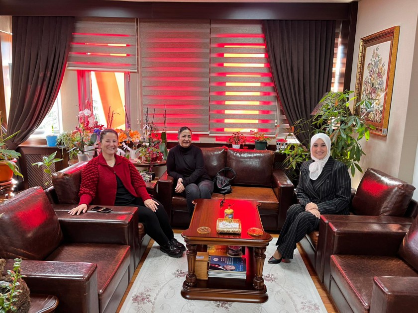 İl Müdürümüz Derya BULUT, Amasya Sosyal Güvenlik İl Müdürü Nurcan YURT ŞENEL'İ ziyaret etti.