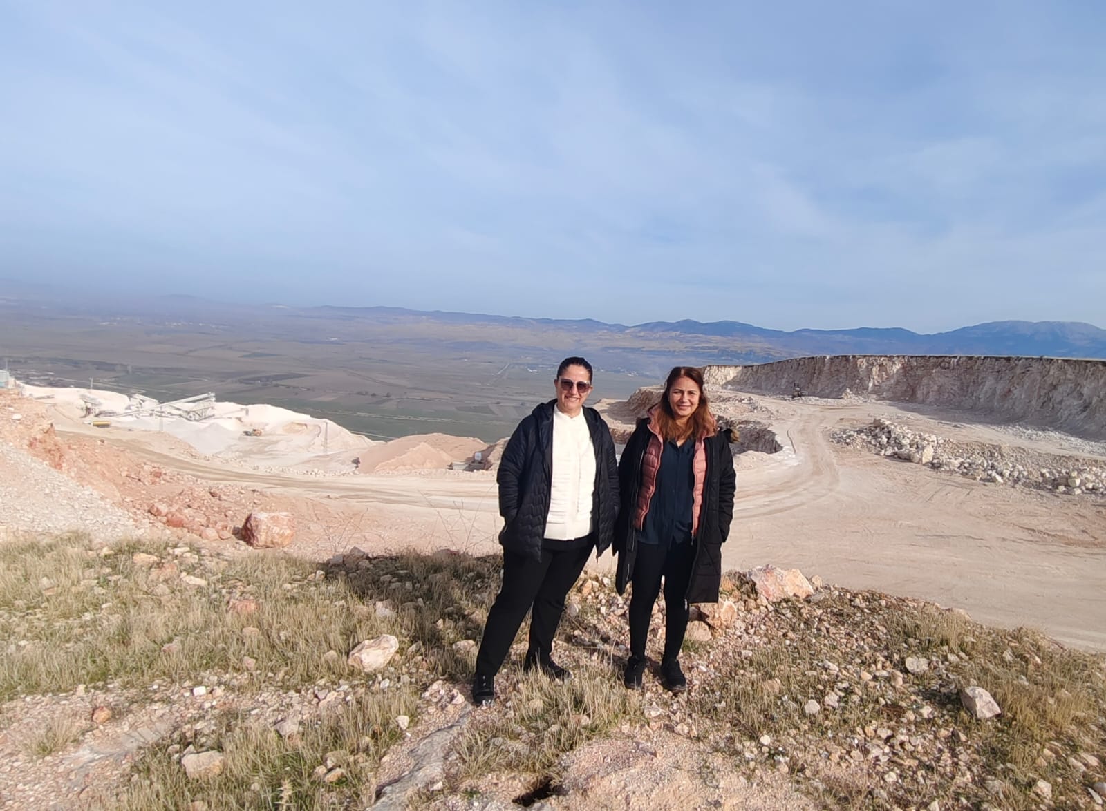 İl Müdürümüz Derya BULUT ve Çevre Yönetimi ve Denetimi ekiplerimiz 2025 yılı risk esaslı denetim kapsamında Emek İnşaat firmasını denetledi.