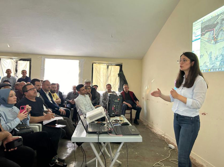 “Özbaraklı Barajı Kapsamında Malzeme Ocakları, Kırma Eleme Yıkama Tesisi Ve Hazır Beton Santrali” Projesi Halkın Bilgilendirilmesi Ve Sürece Katılımı Toplantısı Gerçekleştirildi.