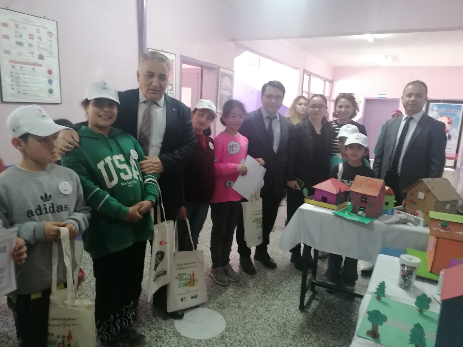 Şehit Lokman Cansız İlkokulu’na Sıfır Atık Projesine Verdiği Destek için Eğitim ve Ödülleri Verildi