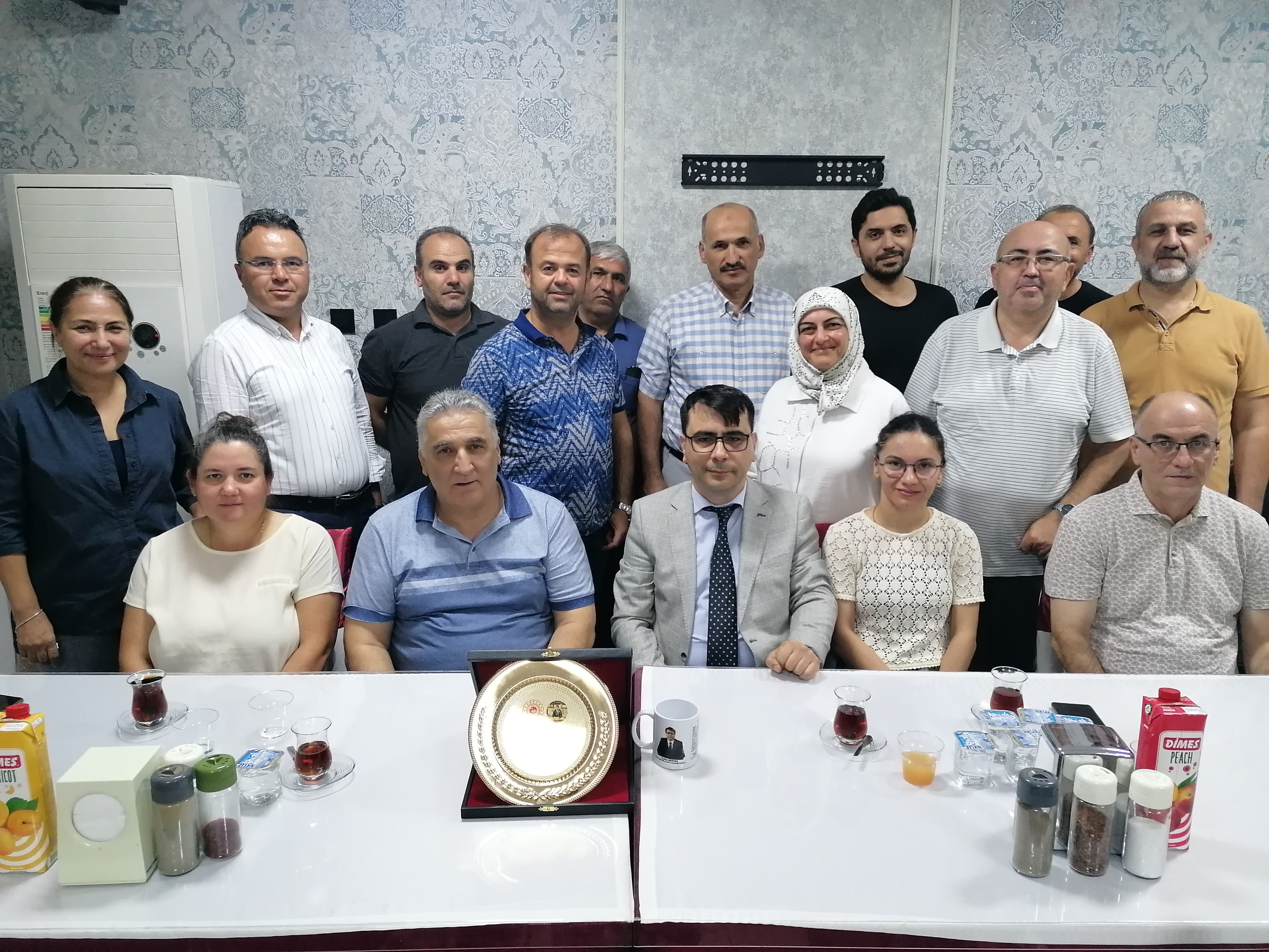 Tayini Çıkan İl Müdürü Zafer BEKTAŞ için Veda Yemeği Düzenlendi.