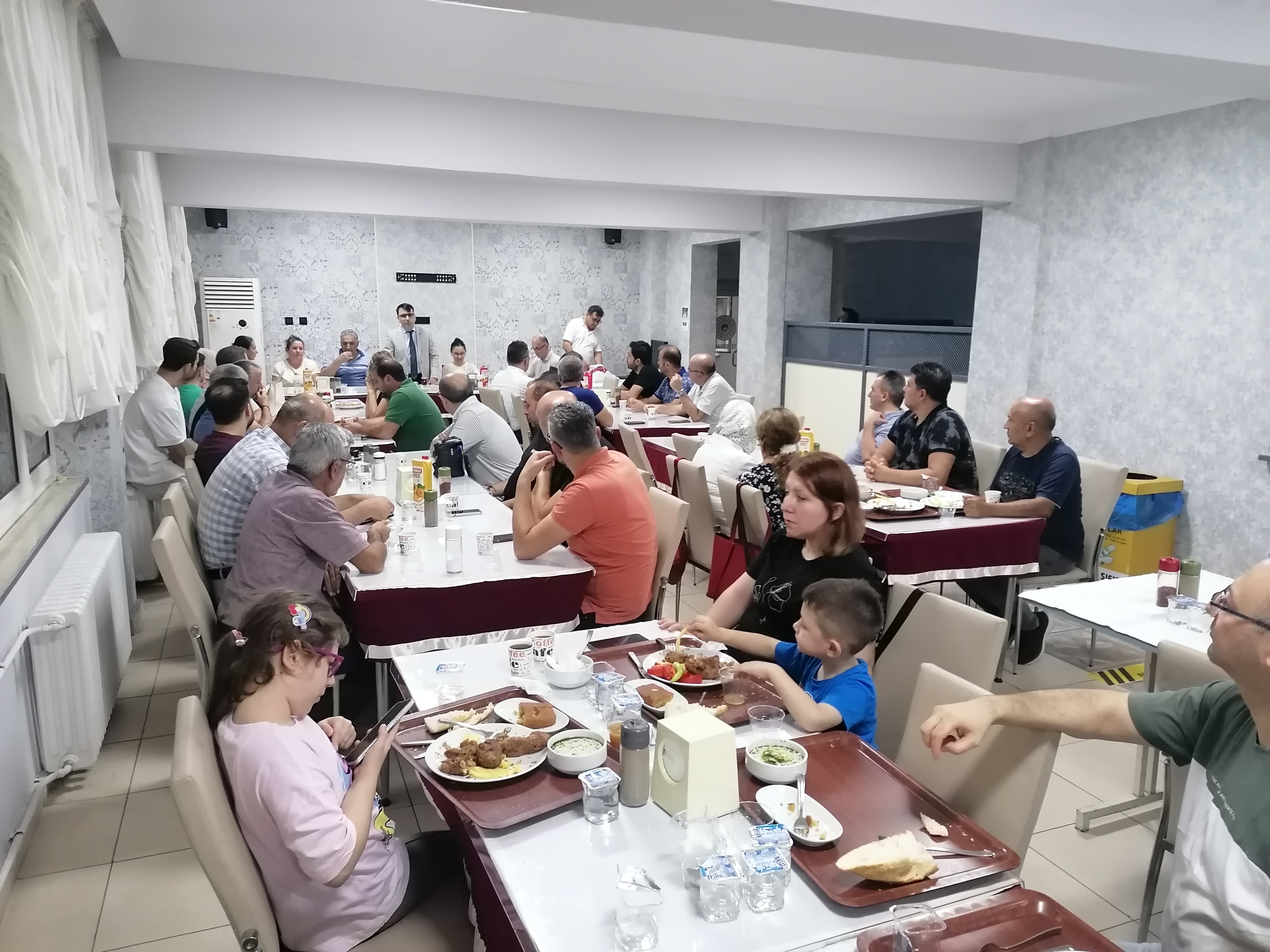 Tayini Çıkan İl Müdürü Zafer BEKTAŞ için Veda Yemeği Düzenlendi.