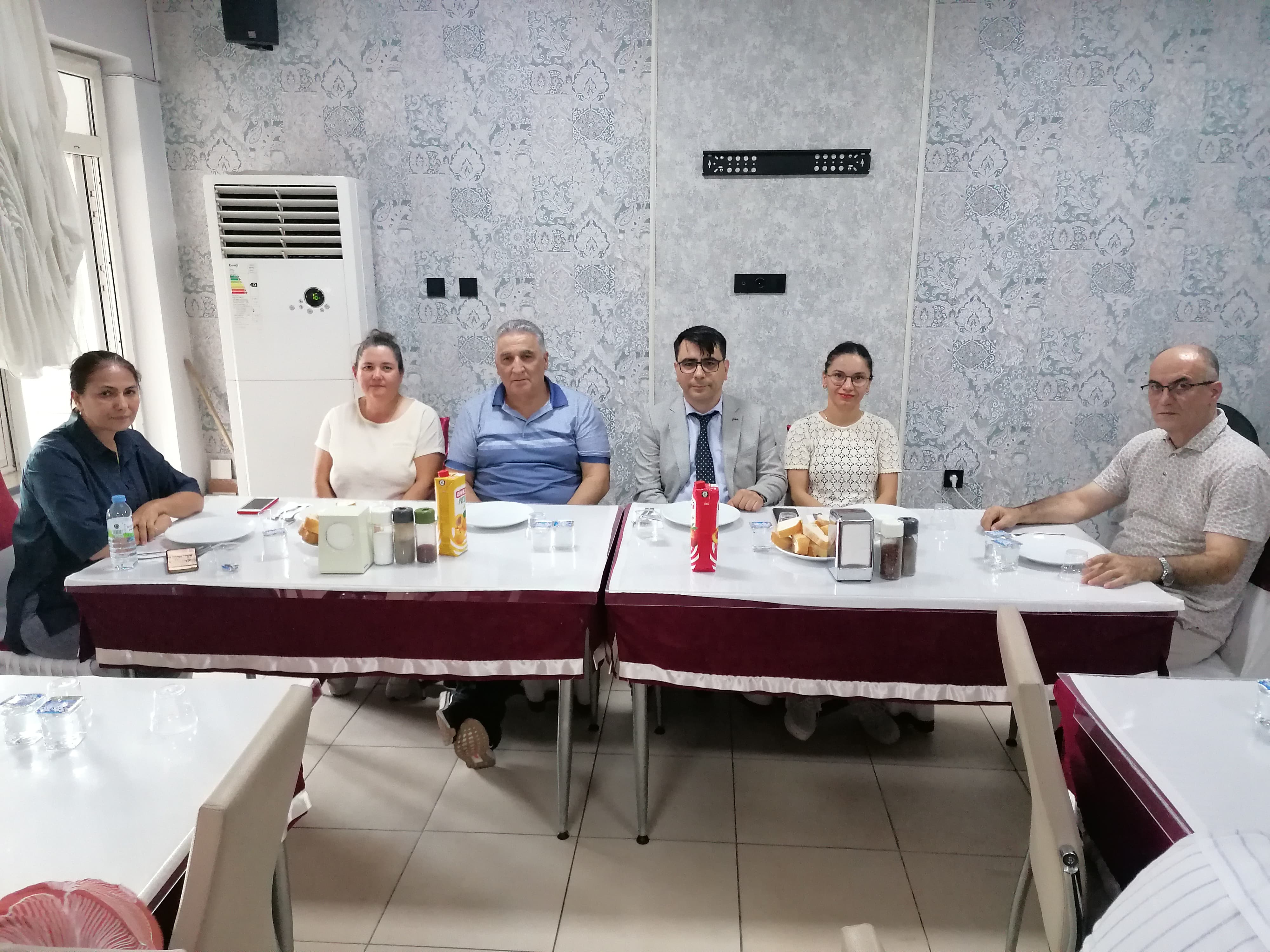Tayini Çıkan İl Müdürü Zafer BEKTAŞ için Veda Yemeği Düzenlendi.