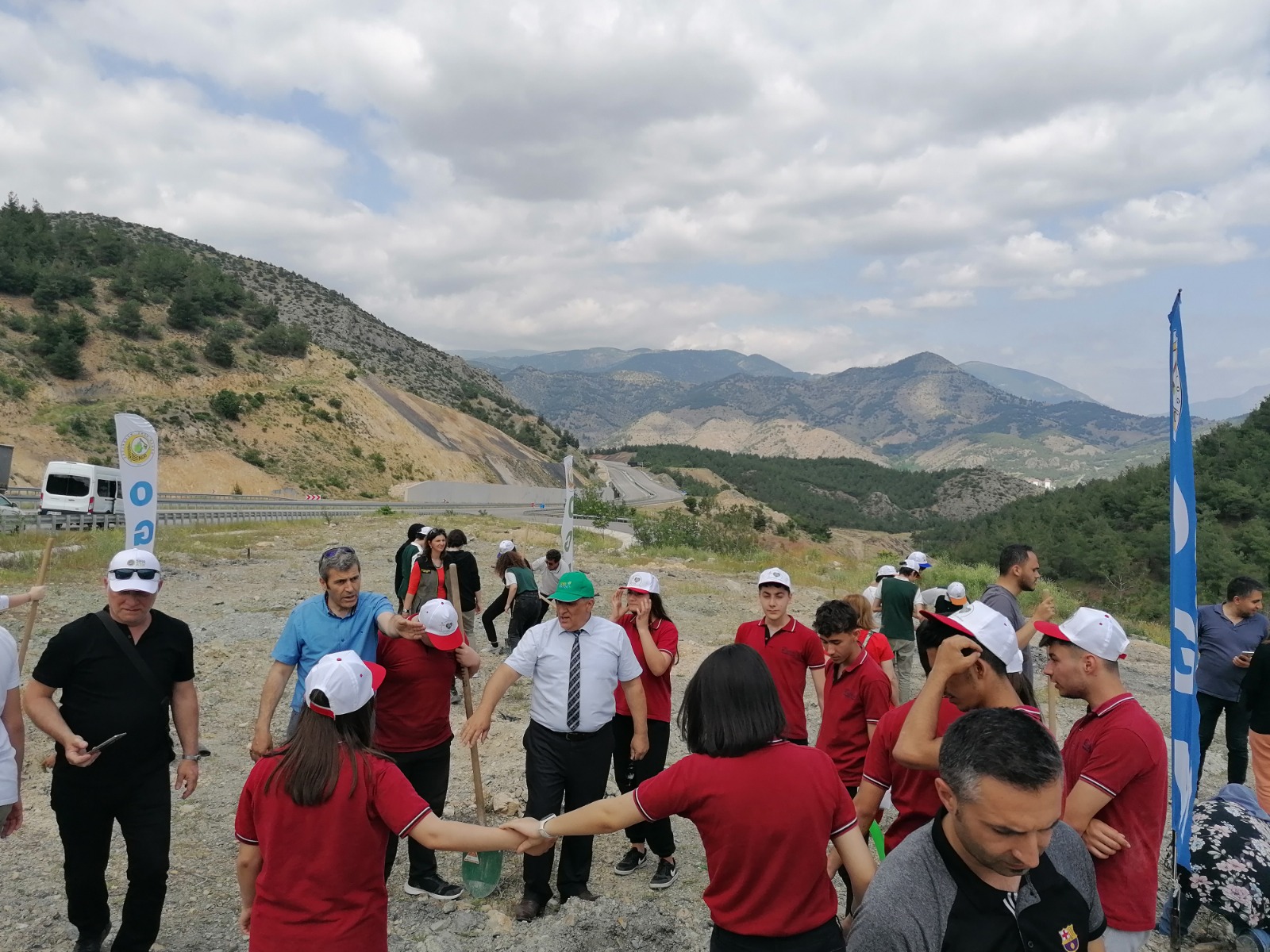 Türkiye Çevre Haftası Kapsamında Fidan Dikimi Etkinliği.