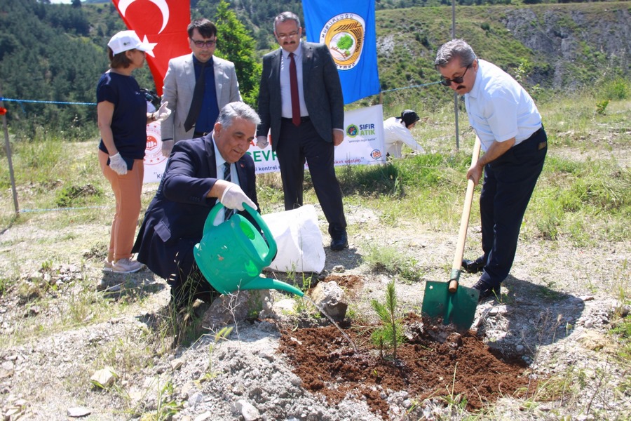 Türkiye Çevre Haftası “Orman Fidan Bakımı”