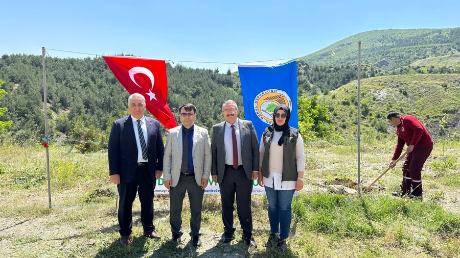 Türkiye Çevre Haftası “Orman Fidan Bakımı”