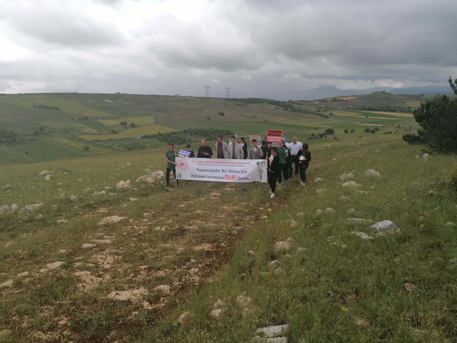 Yeşilırmak Ortaokulu Hatıra Ormanında Doğa Ve Çevre Yürüyüşü