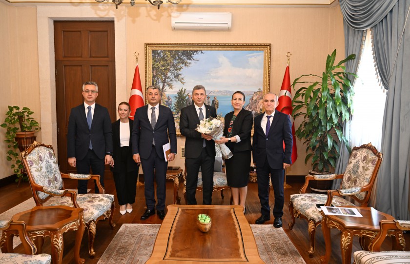 5 Haziran Türkiye Çevre Haftası münasebetiyle Sayın Valimiz Hulusi Şahin’i makamında ziyaret ettik